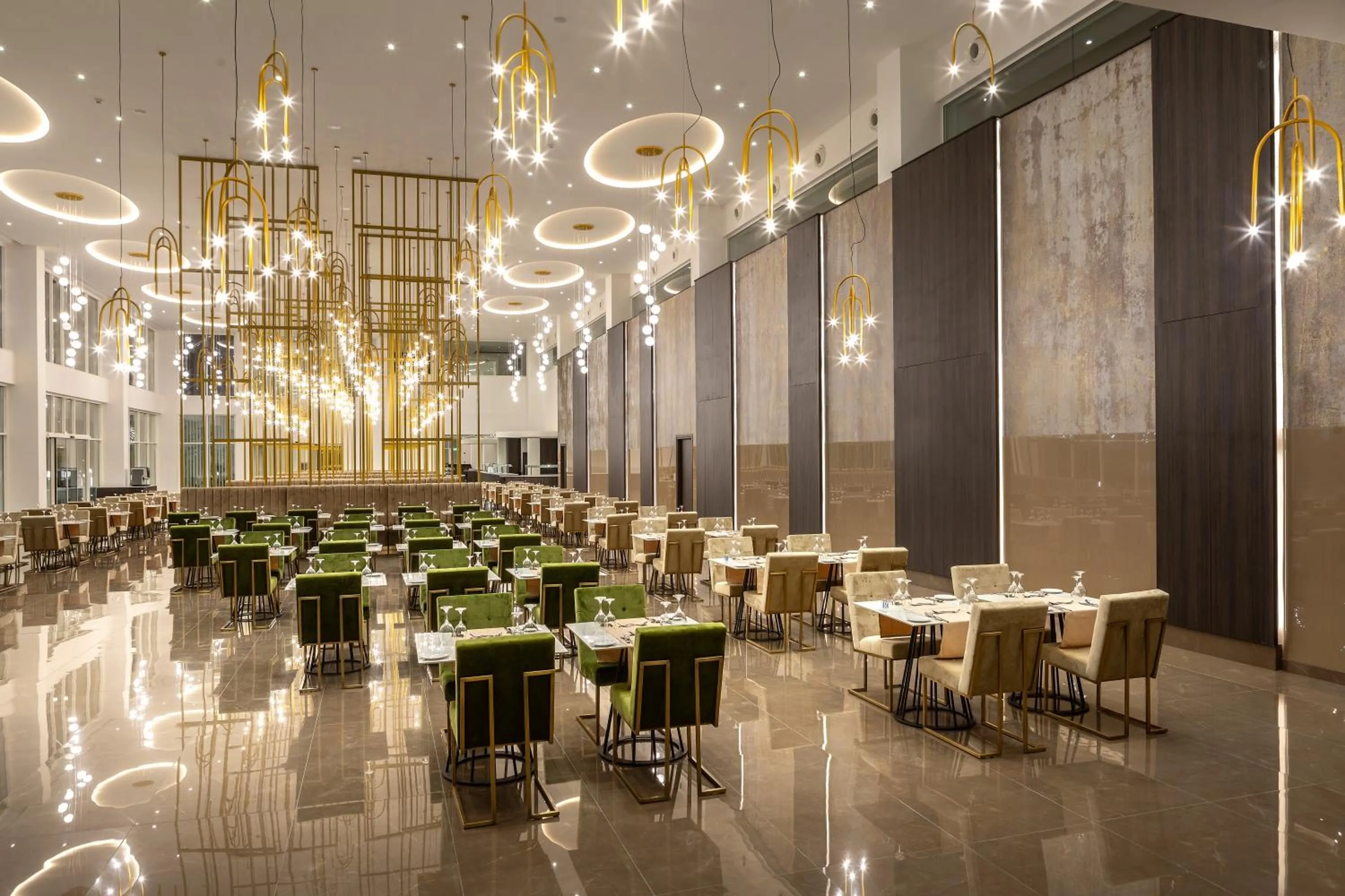 Restaurant/places to eat in Chrysomare Beach Hotel & Resort