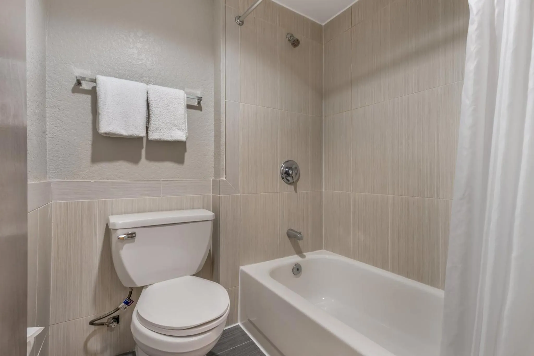 Bathroom in Red Roof Inn Houston Brookhollow