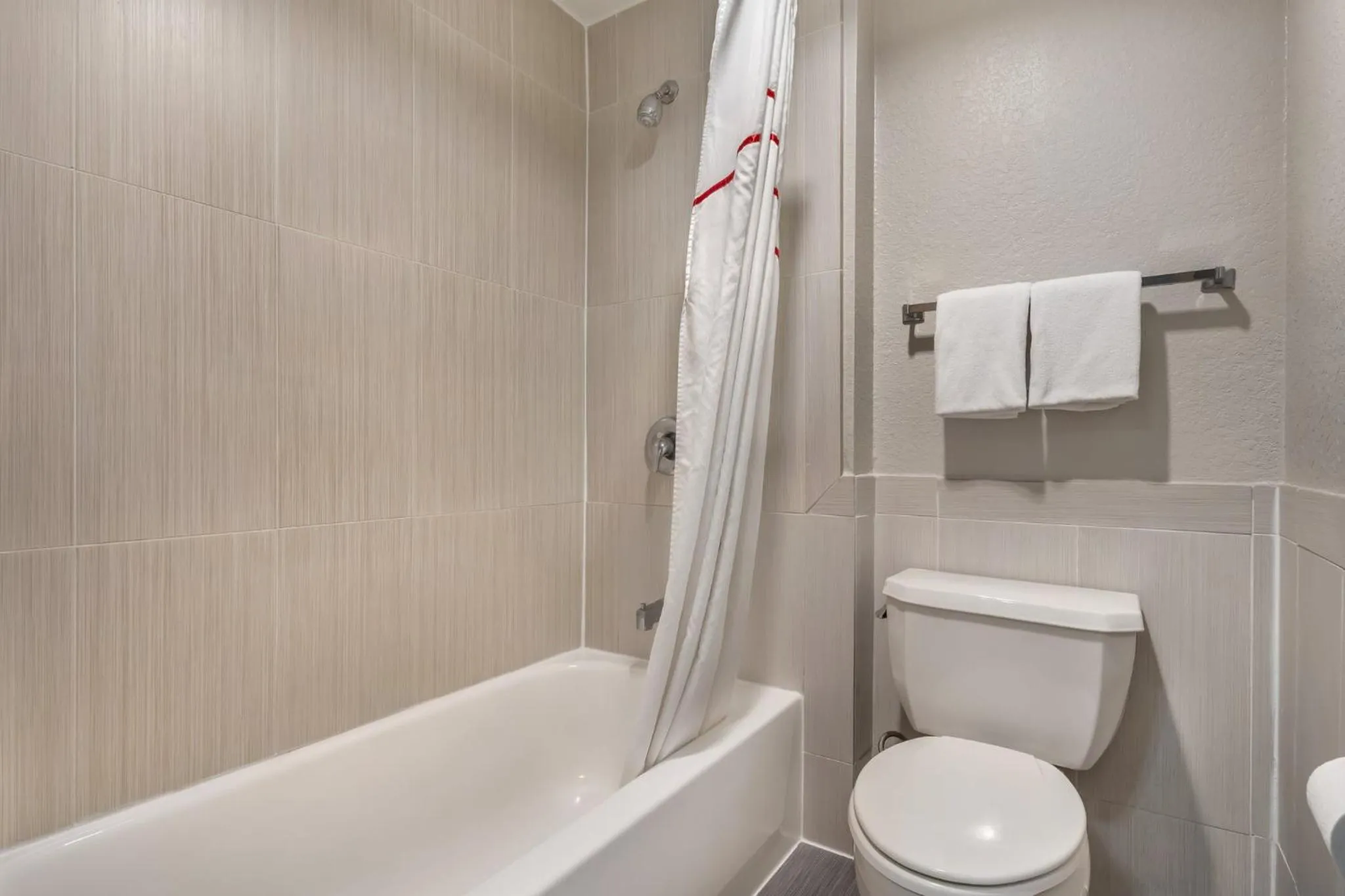 Bathroom in Red Roof Inn Houston Brookhollow