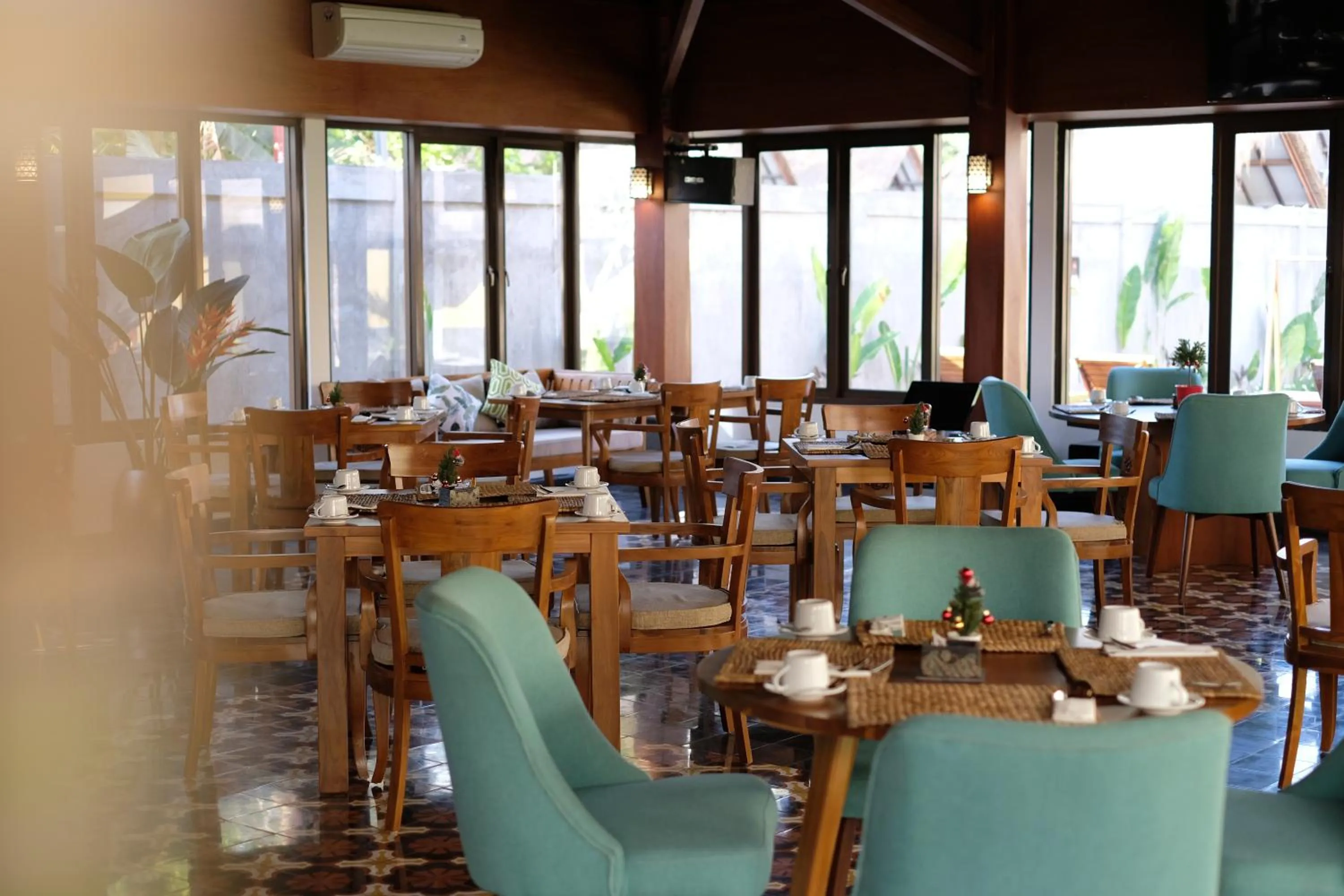 Restaurant/places to eat in Sima Hotel Kuta Lombok