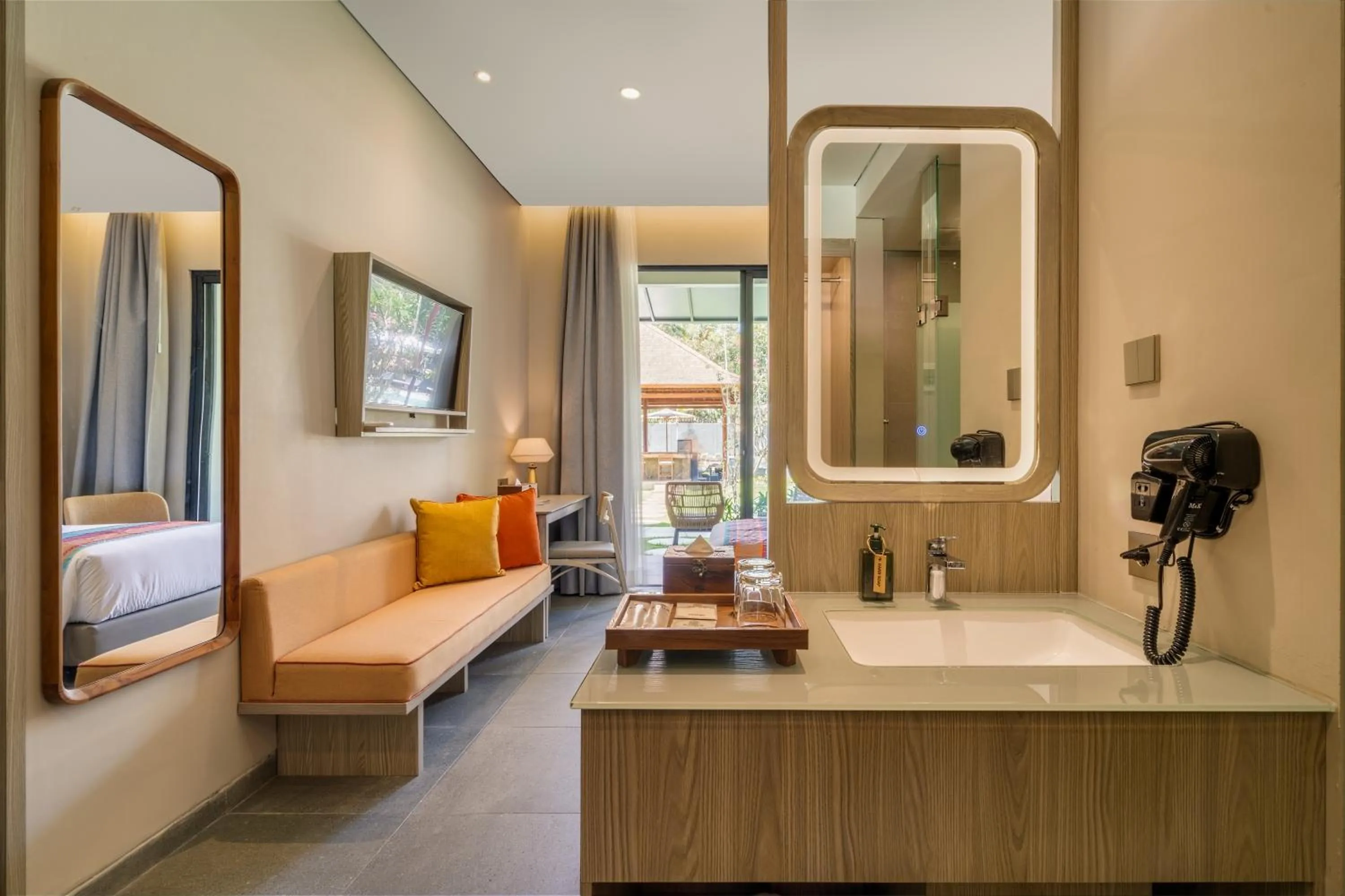 Bathroom, Bed in Sima Hotel Kuta Lombok