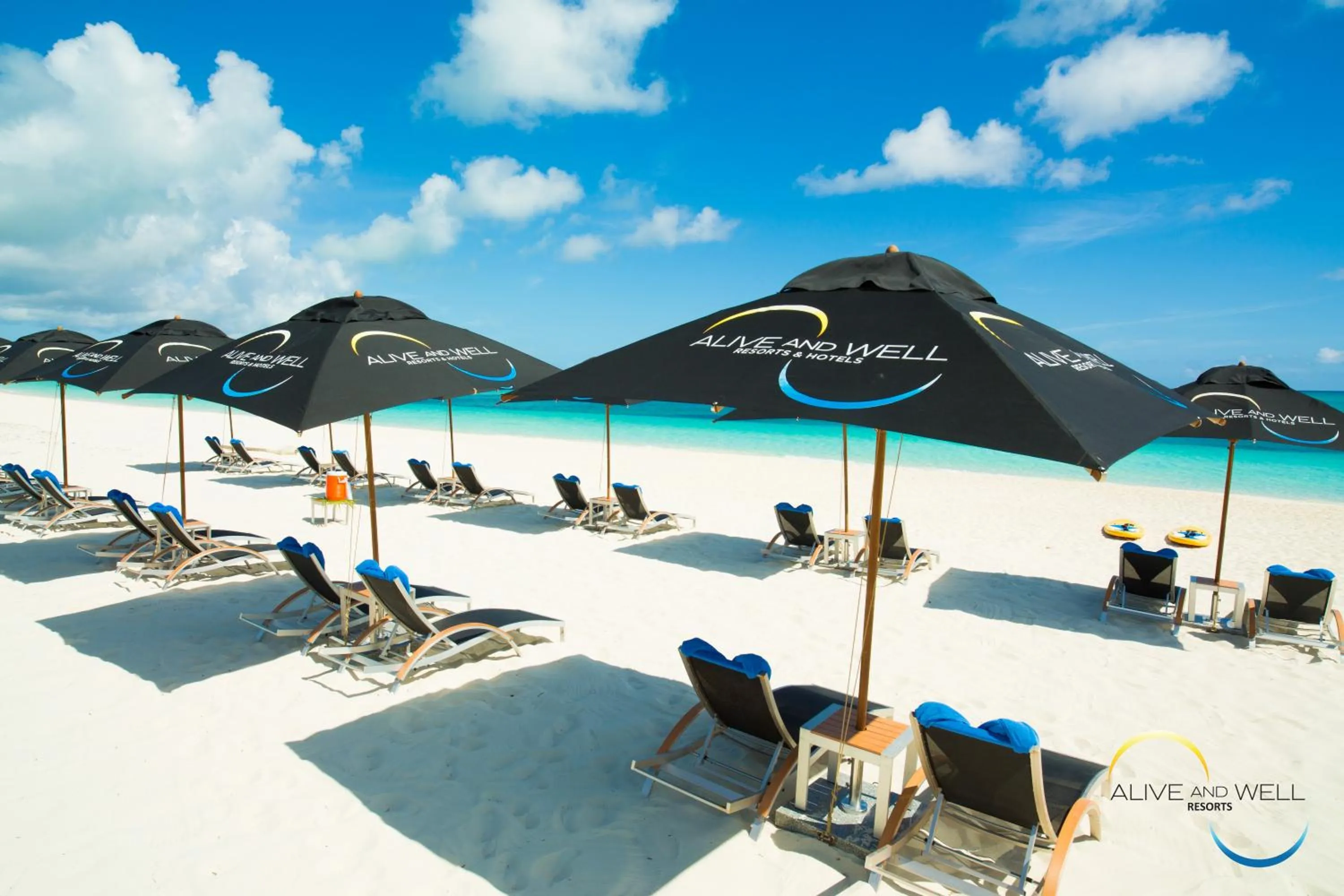 Beach in One ON Marlin Resort