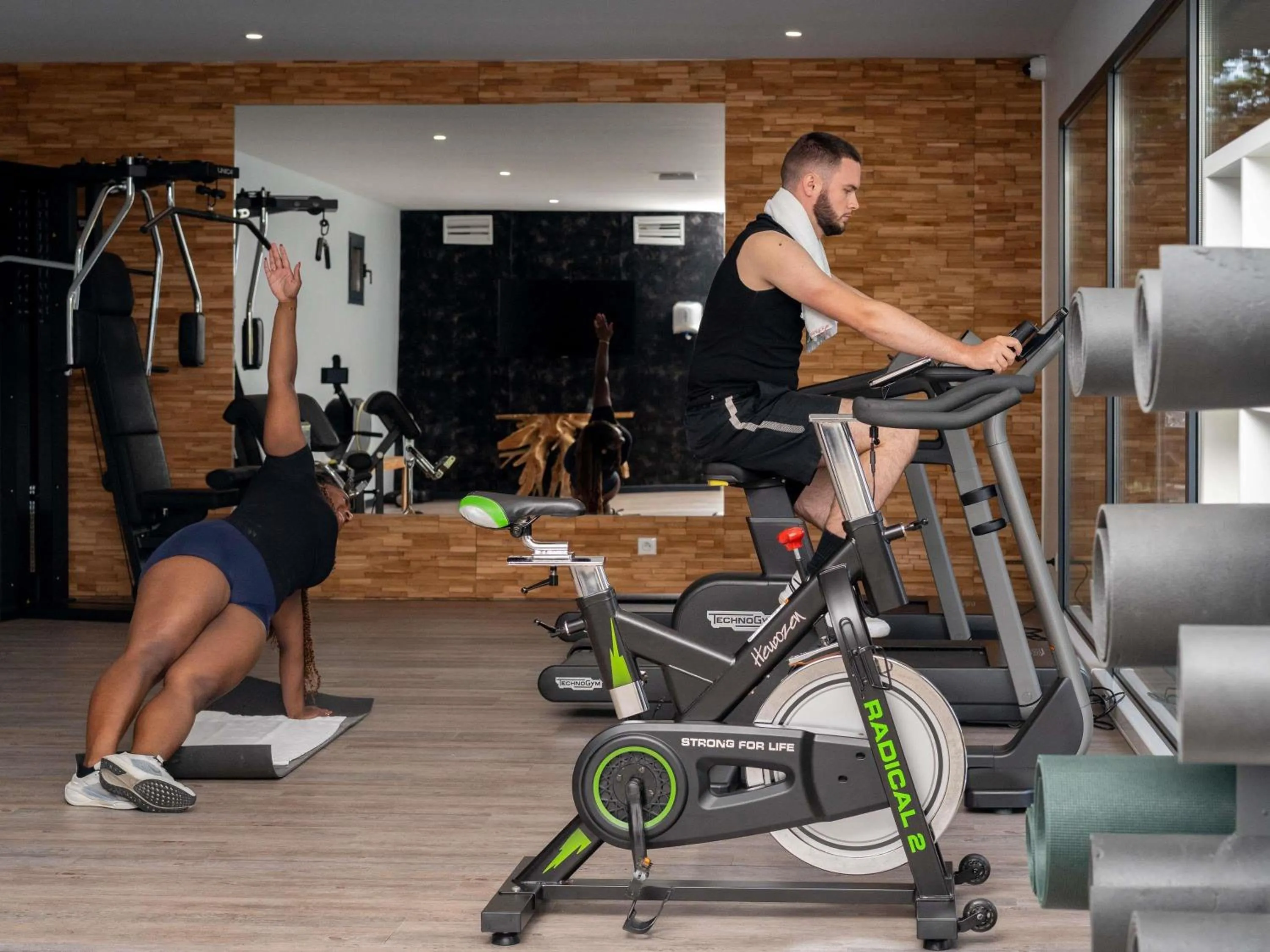 Property building in Mercure Bordeaux Aéroport