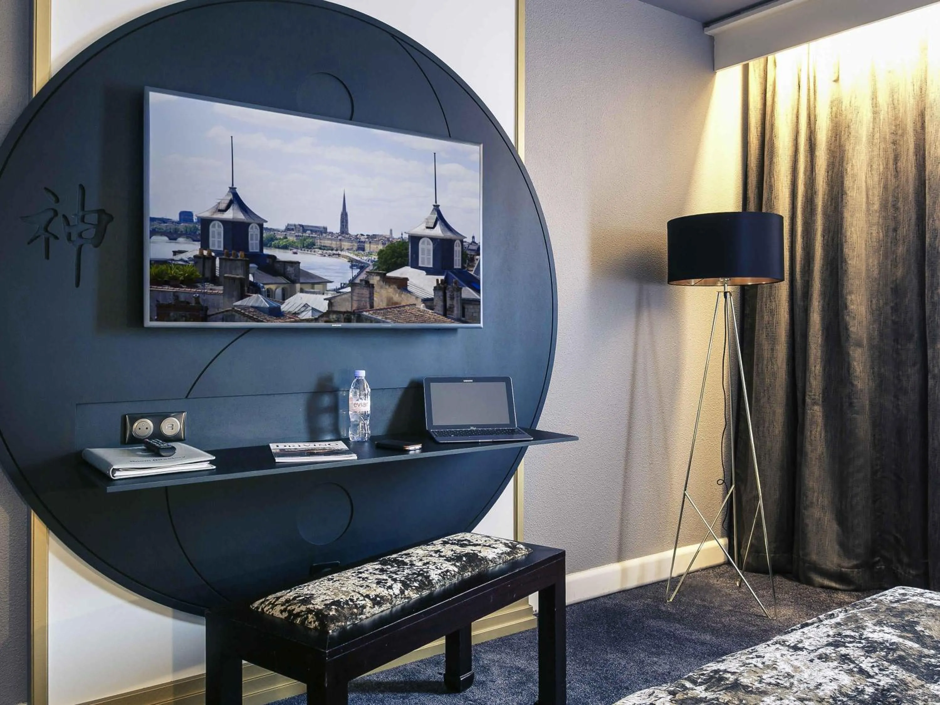 Bedroom, Bed in Mercure Bordeaux Aéroport