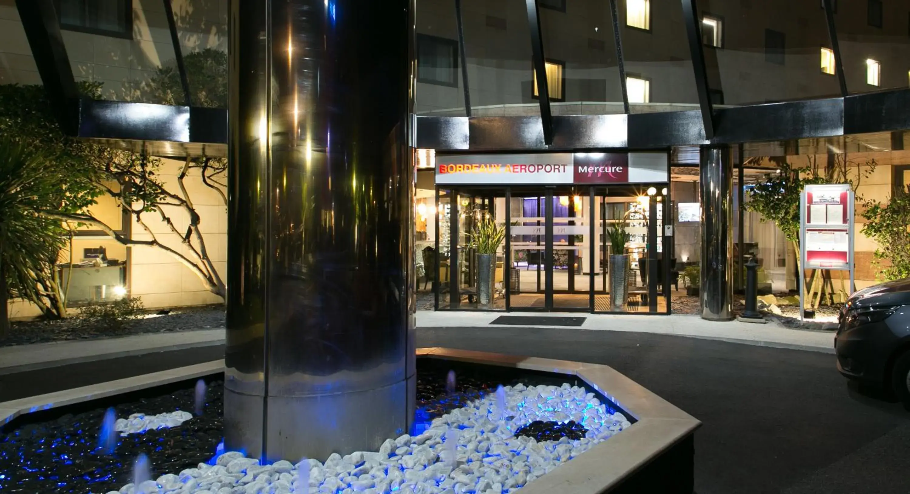 Facade/entrance in Mercure Bordeaux Aéroport Facade/entrance in Mercure Bordeaux Aéroport
