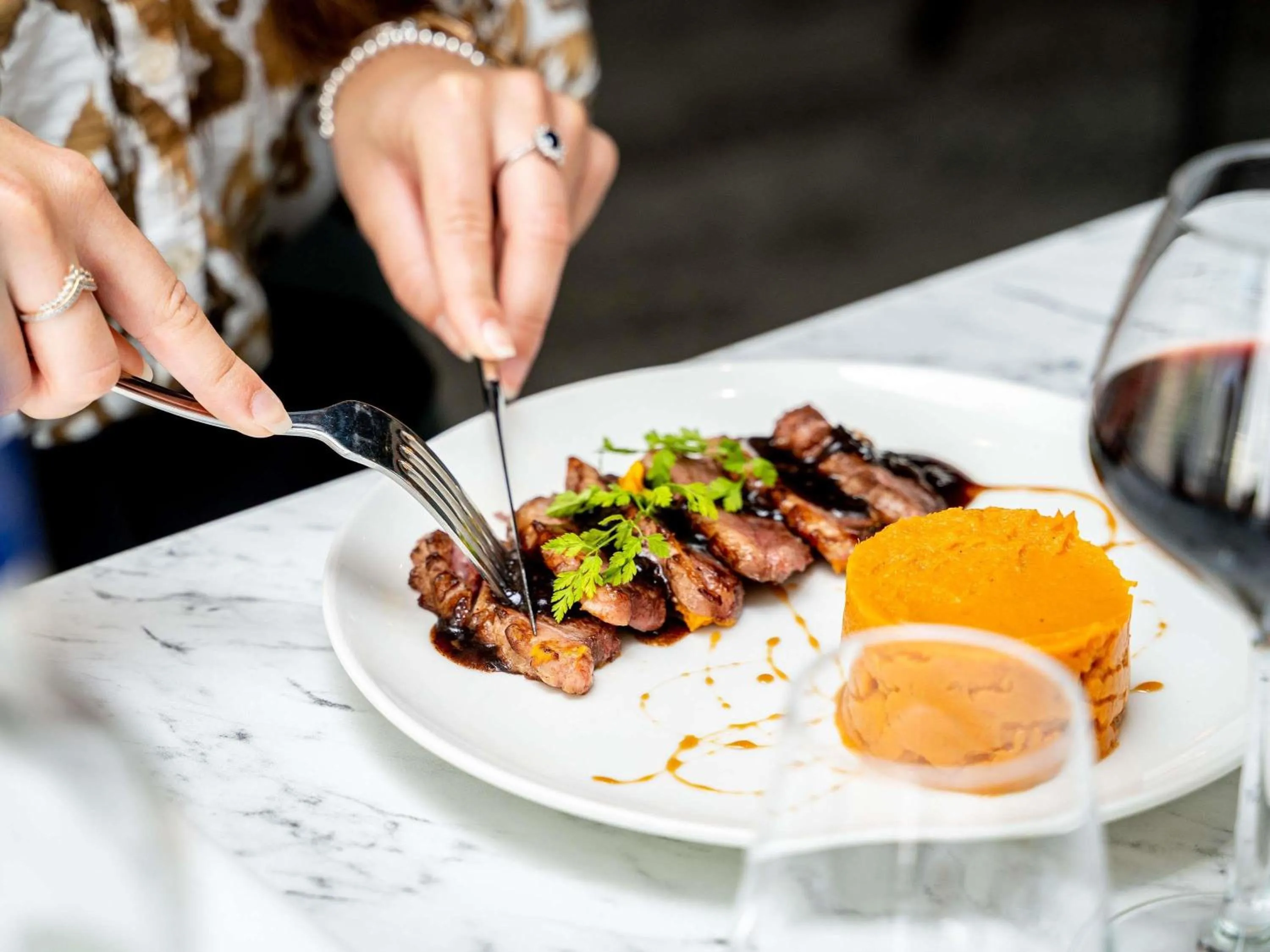 Restaurant/places to eat in Mercure Bordeaux Aéroport