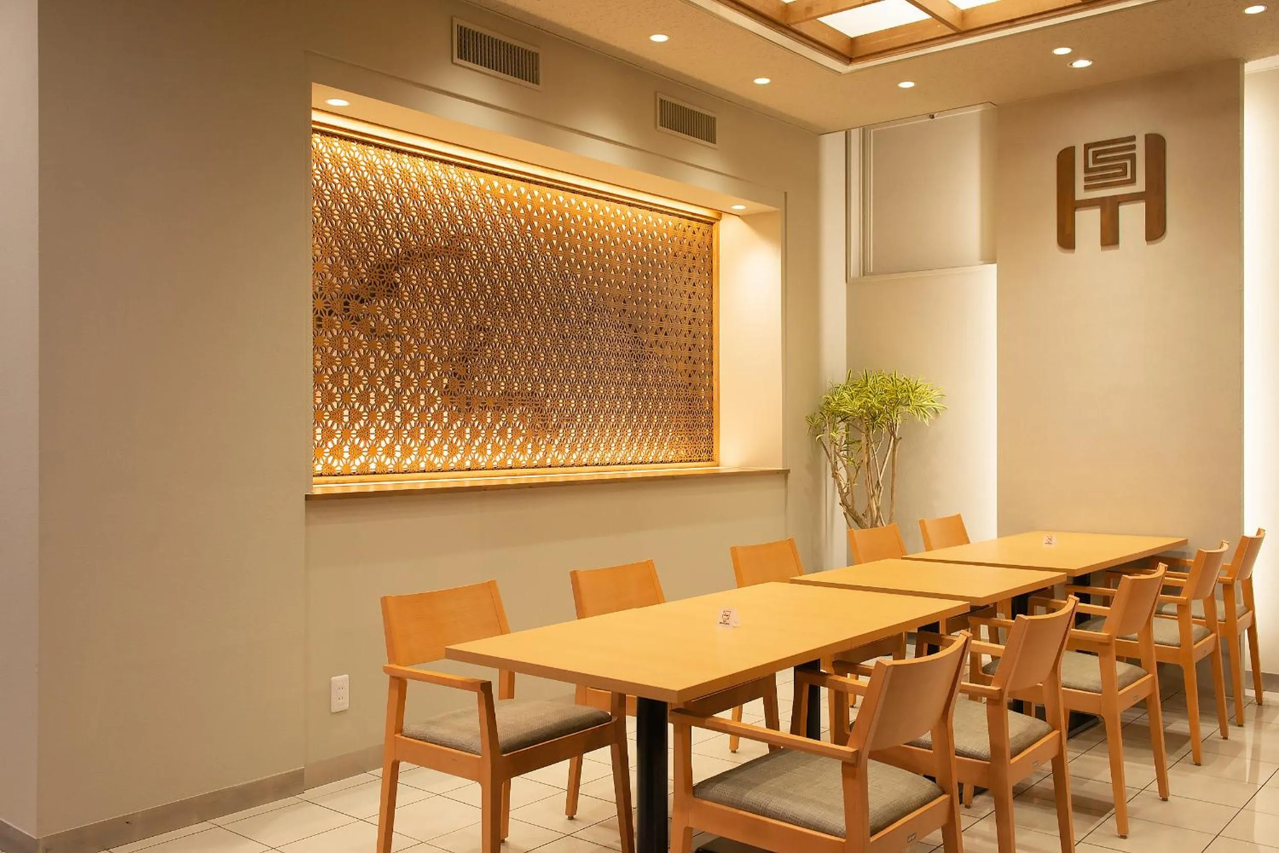 Area and facilities in Shizuoka Town Hotel