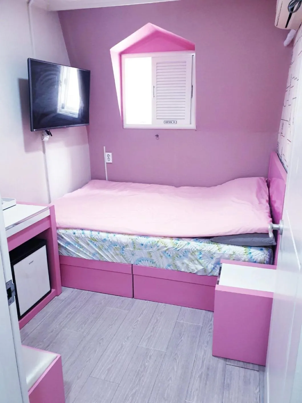 Bed in OPPA Hostel Sinchon-Hongdae