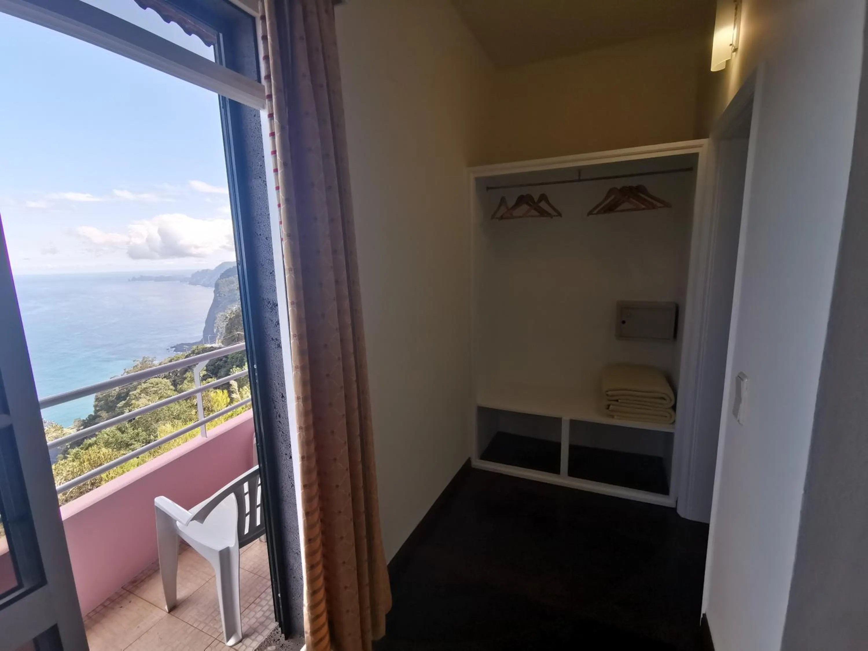 Photo of the whole room in Santana in Nature Bed & Breakfast