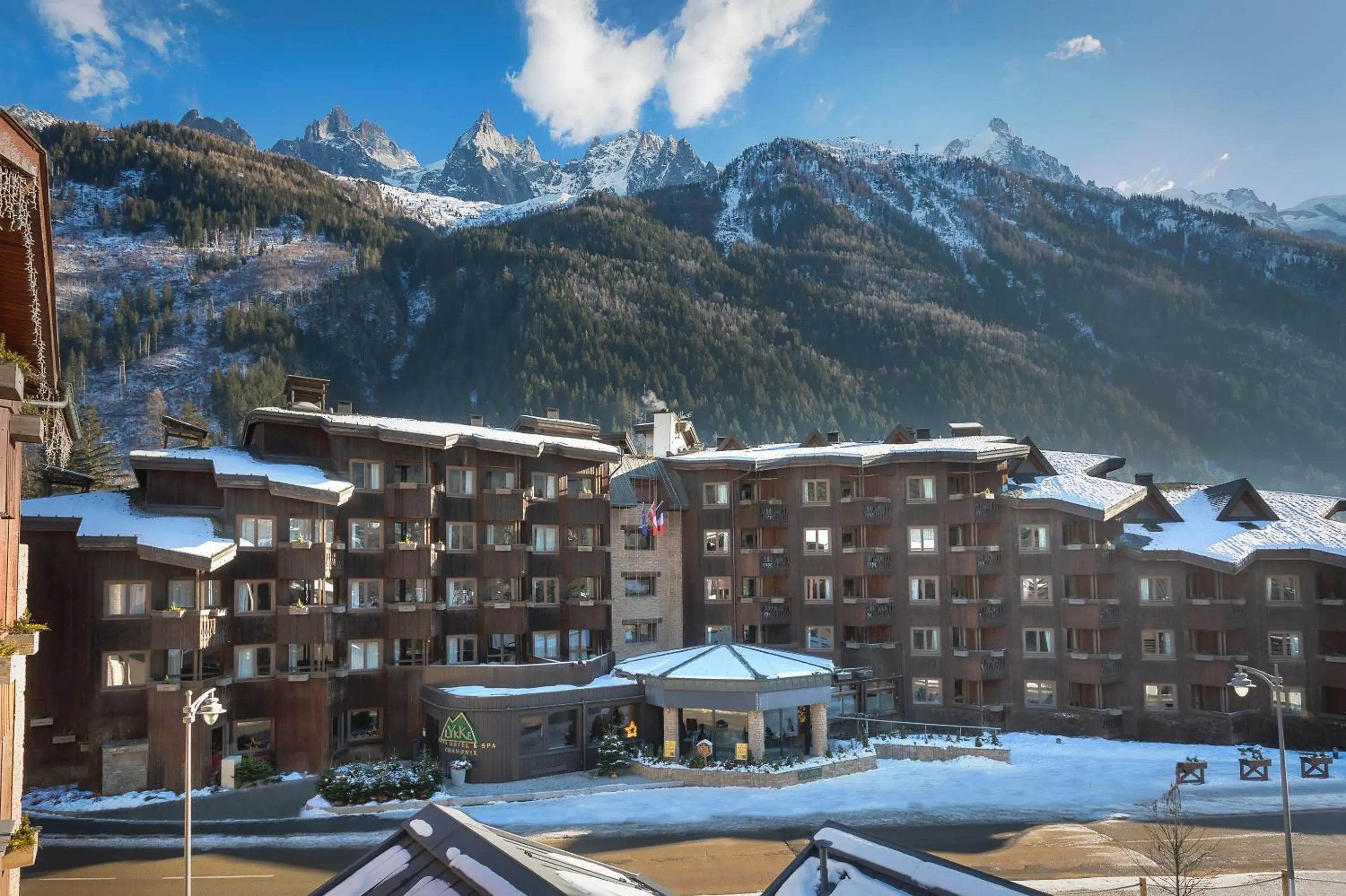 Property building in Lykke Hôtel & Spa Chamonix - ex Mercure Property building in Lykke Hôtel & Spa Chamonix - ex Mercure