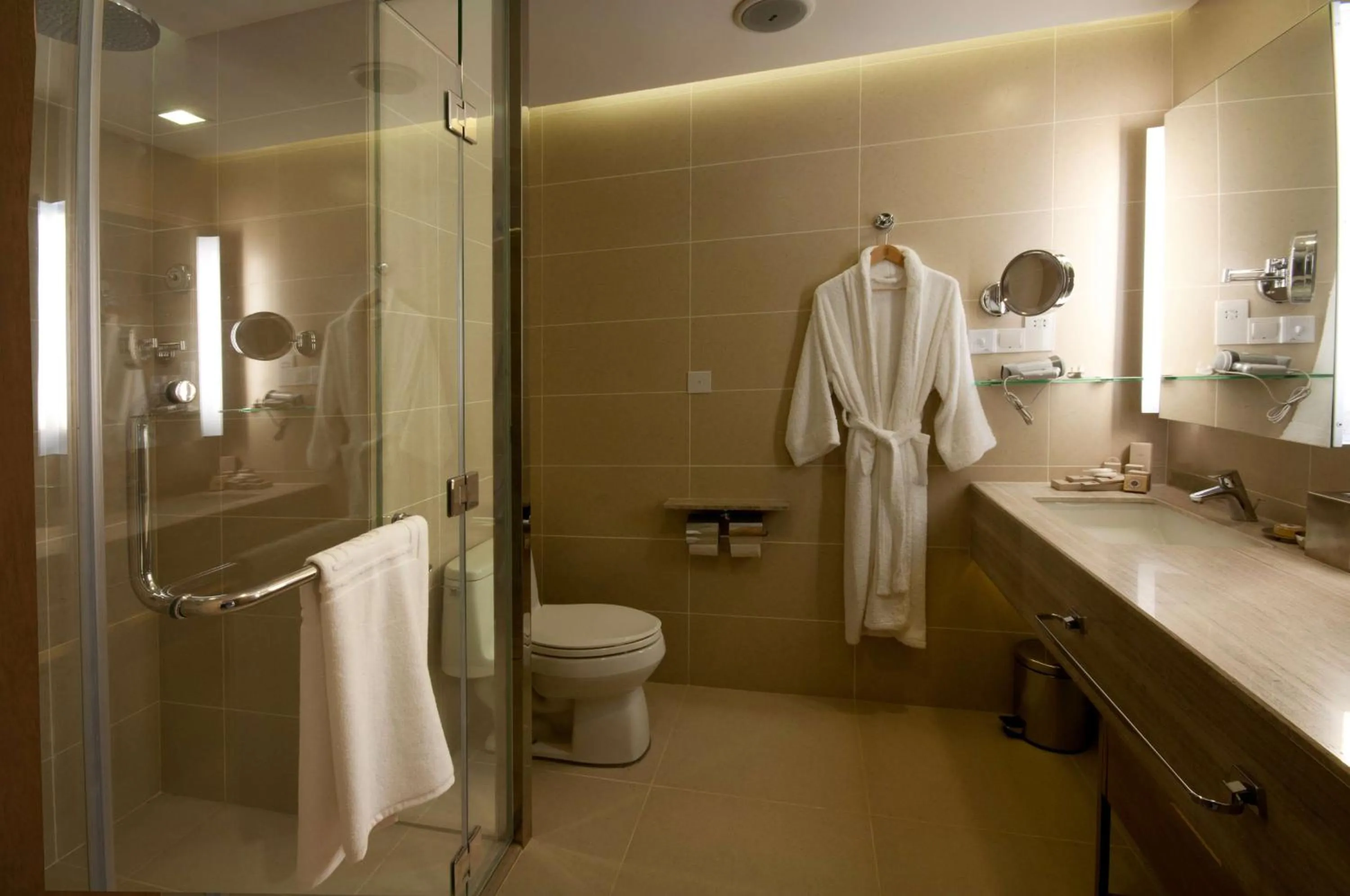 Bathroom in JEN Johor Puteri Harbour by Shangri-La