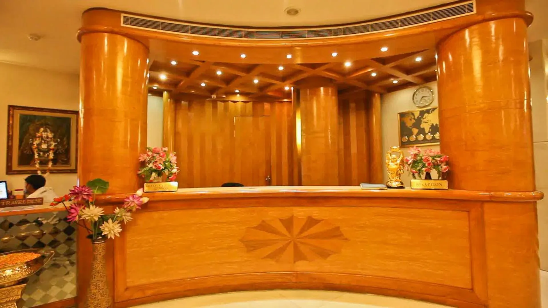 Lobby or reception in Hotel Zeeras