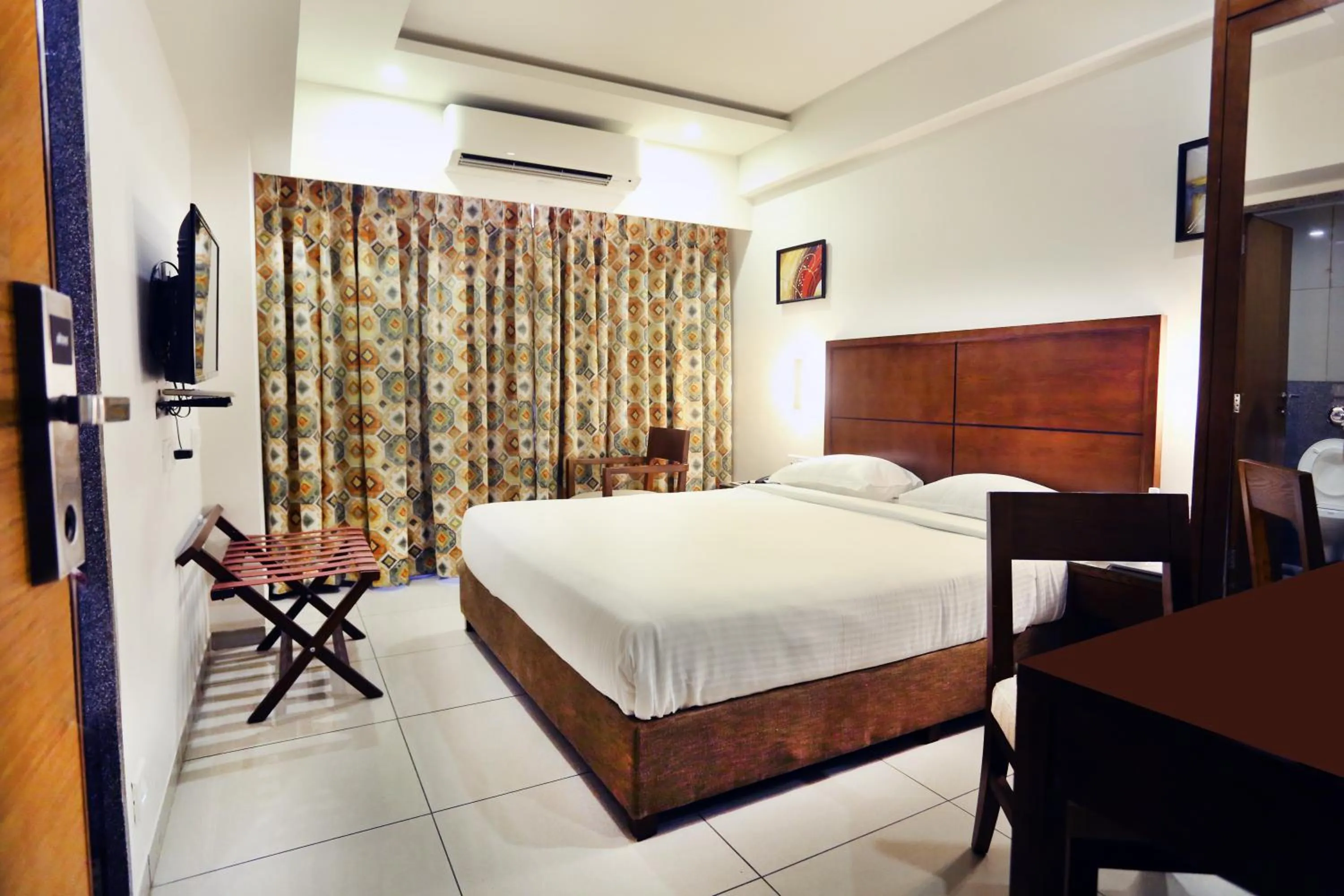 Bed in The Park Residency