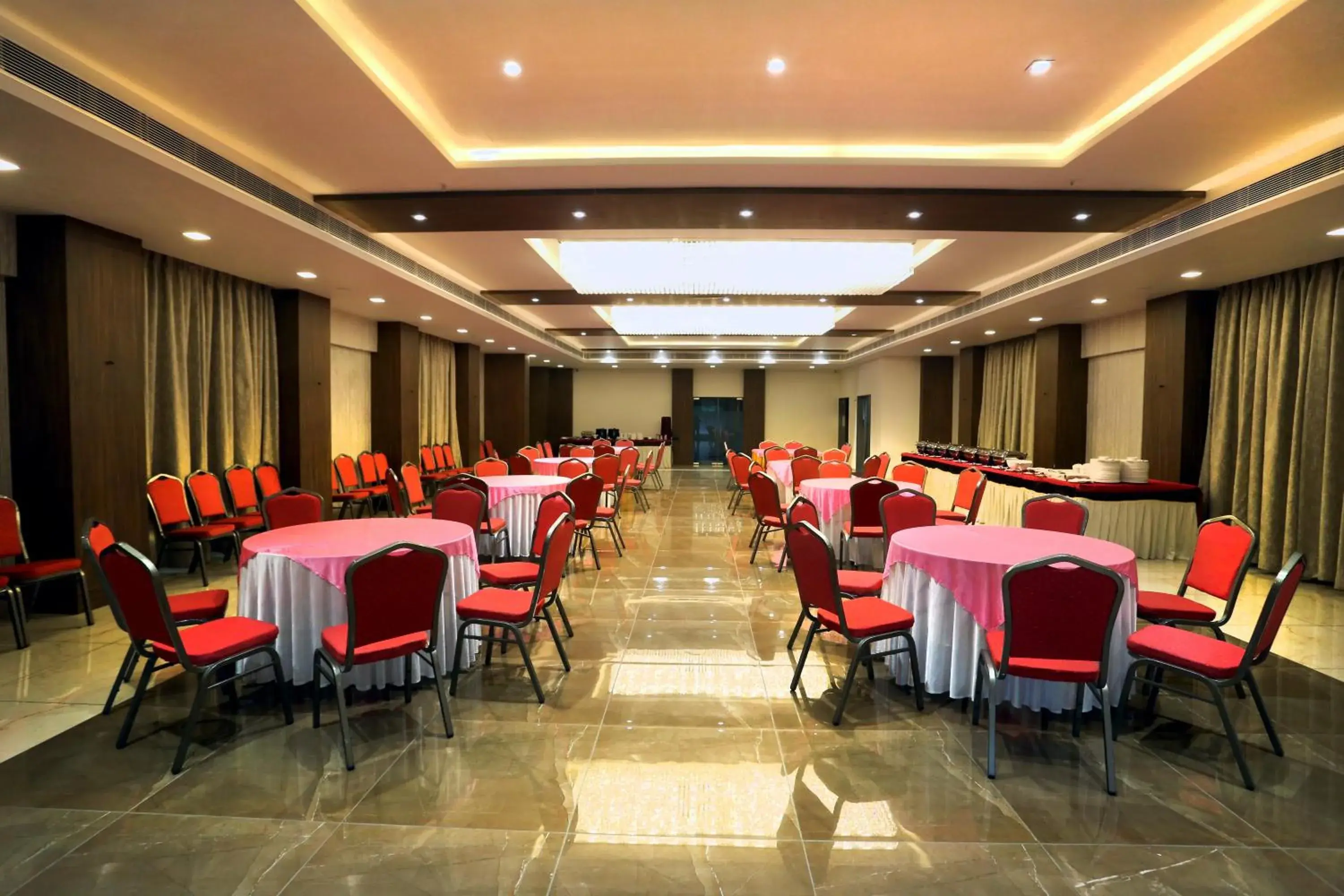 Restaurant/places to eat in The Park Residency Restaurant/places to eat in The Park Residency