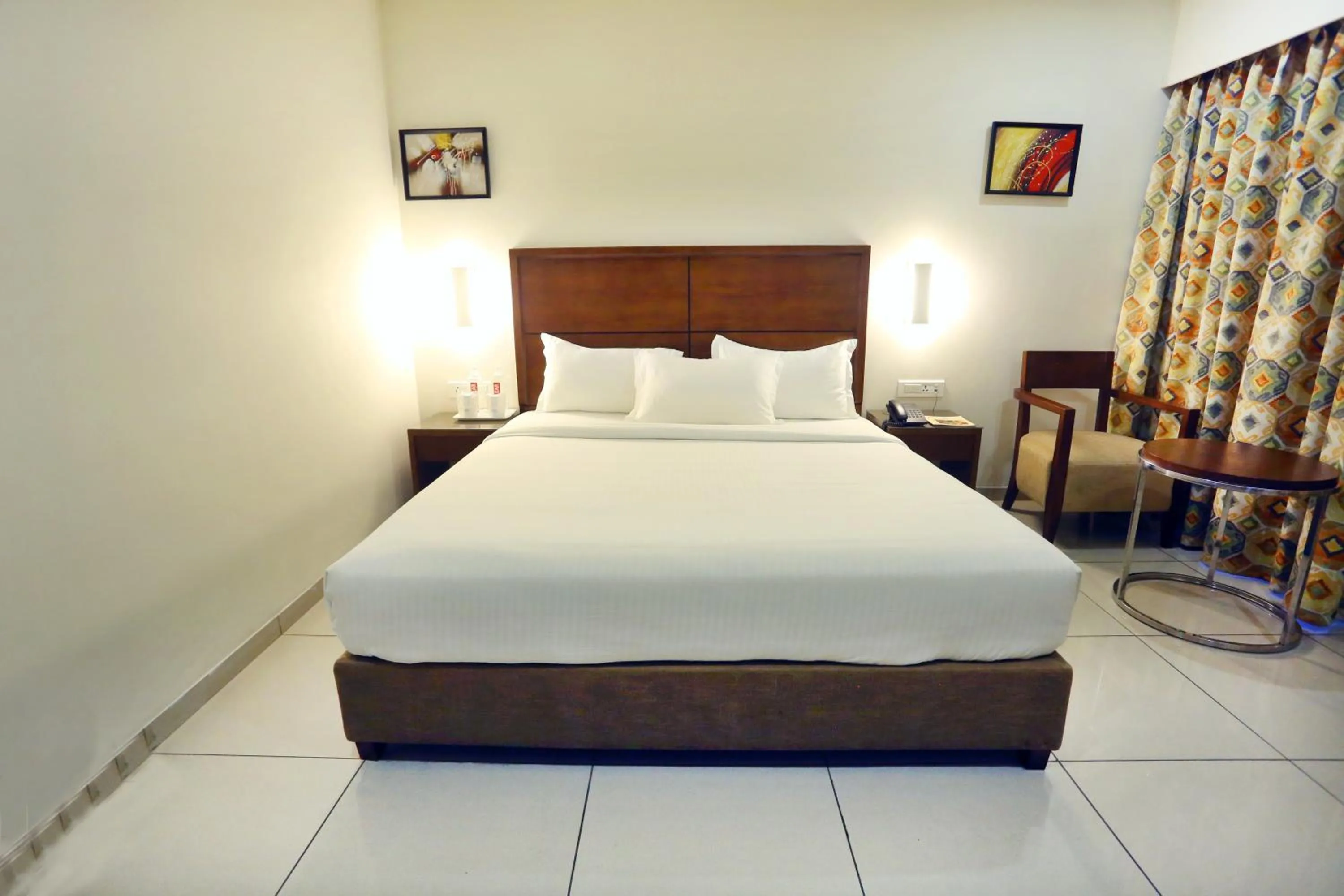 Bed in The Park Residency