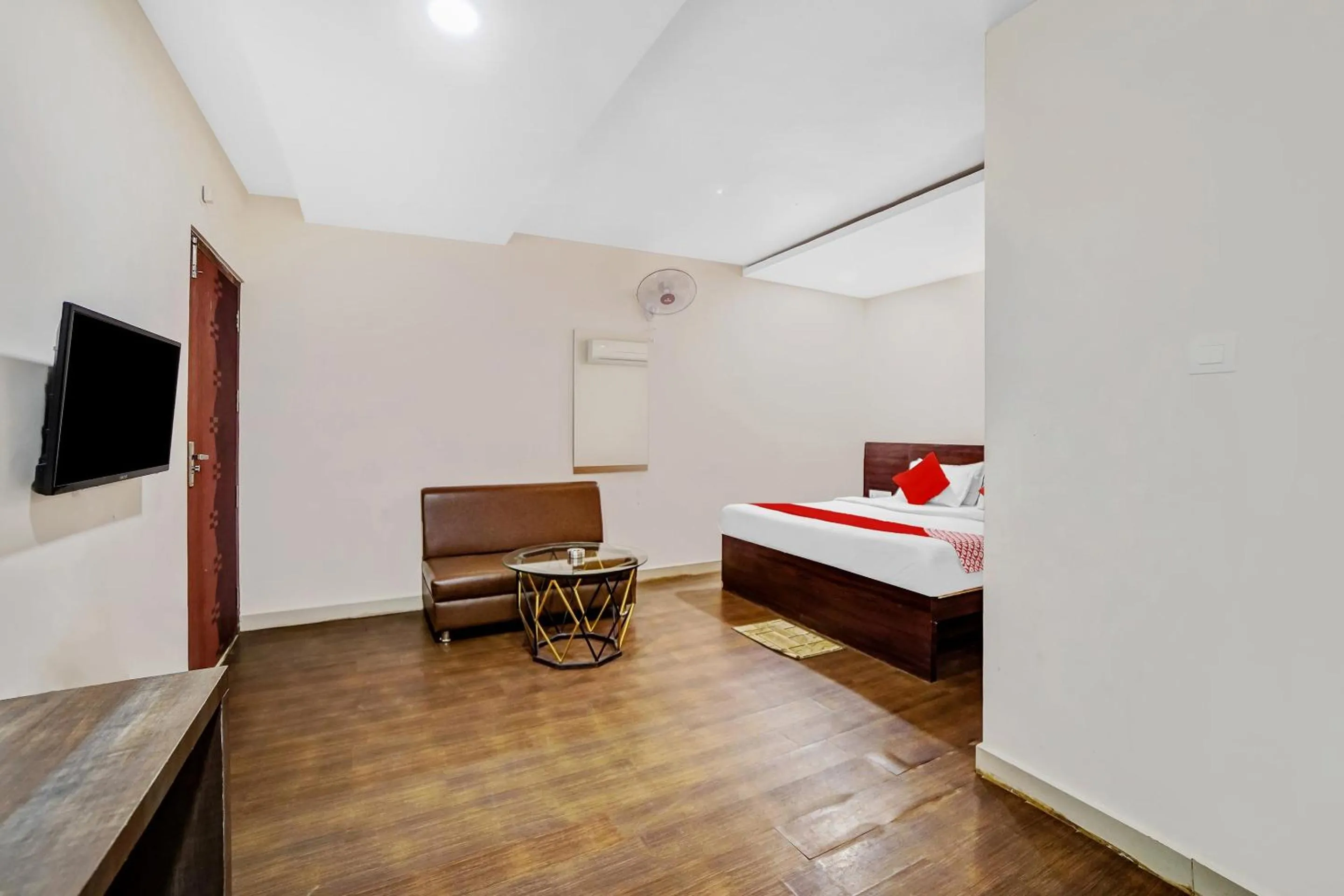 Bedroom, Bed in Collection O Suvidha