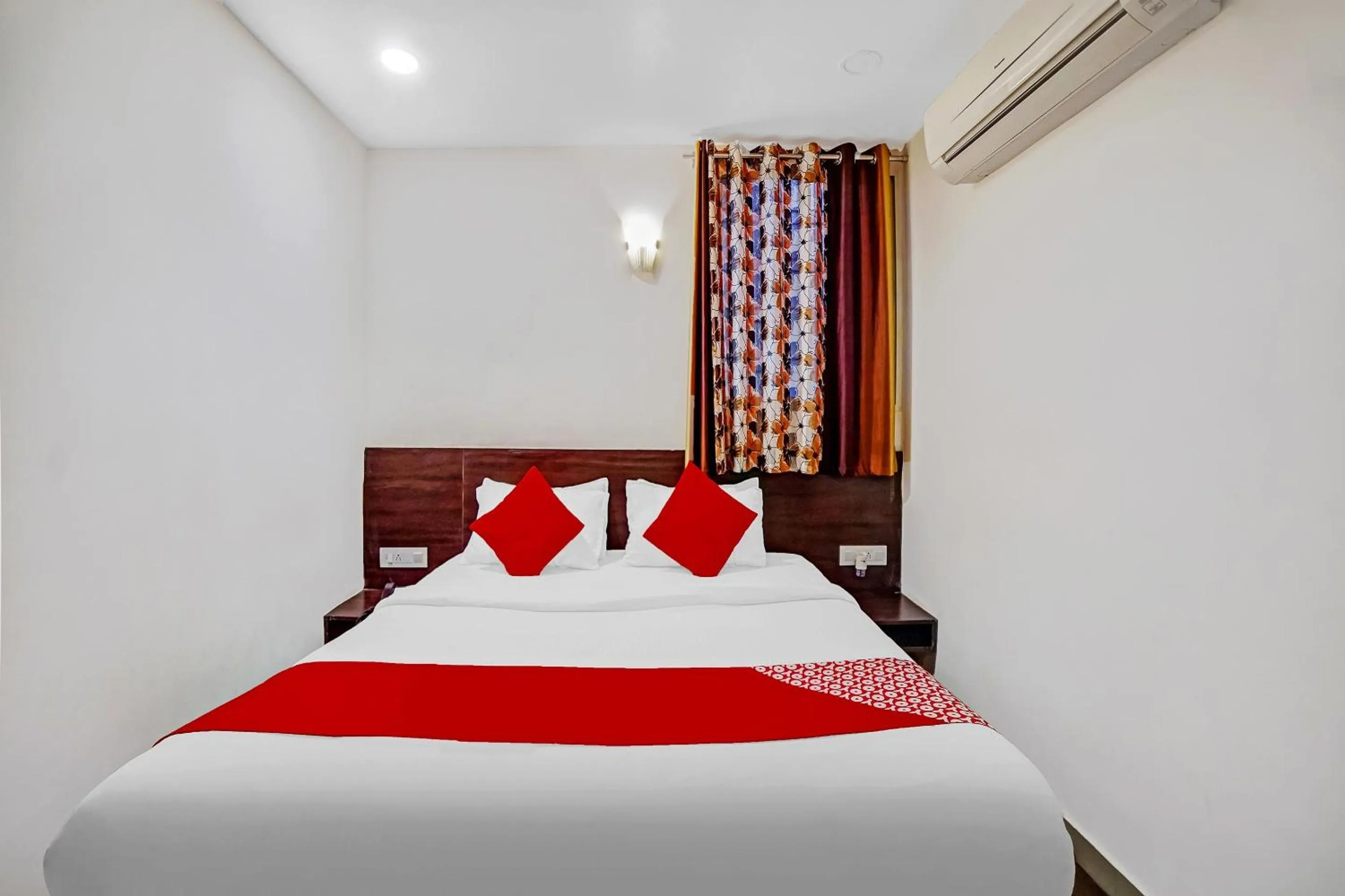 Bedroom, Bed in Collection O Suvidha