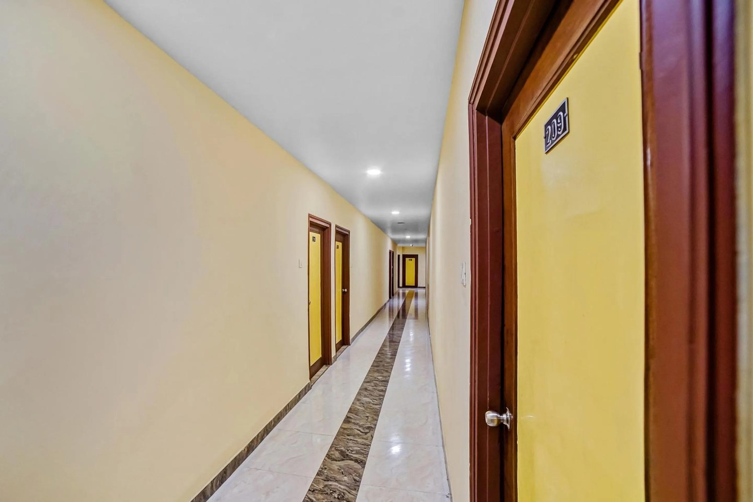 Lobby or reception in Collection O Suvidha