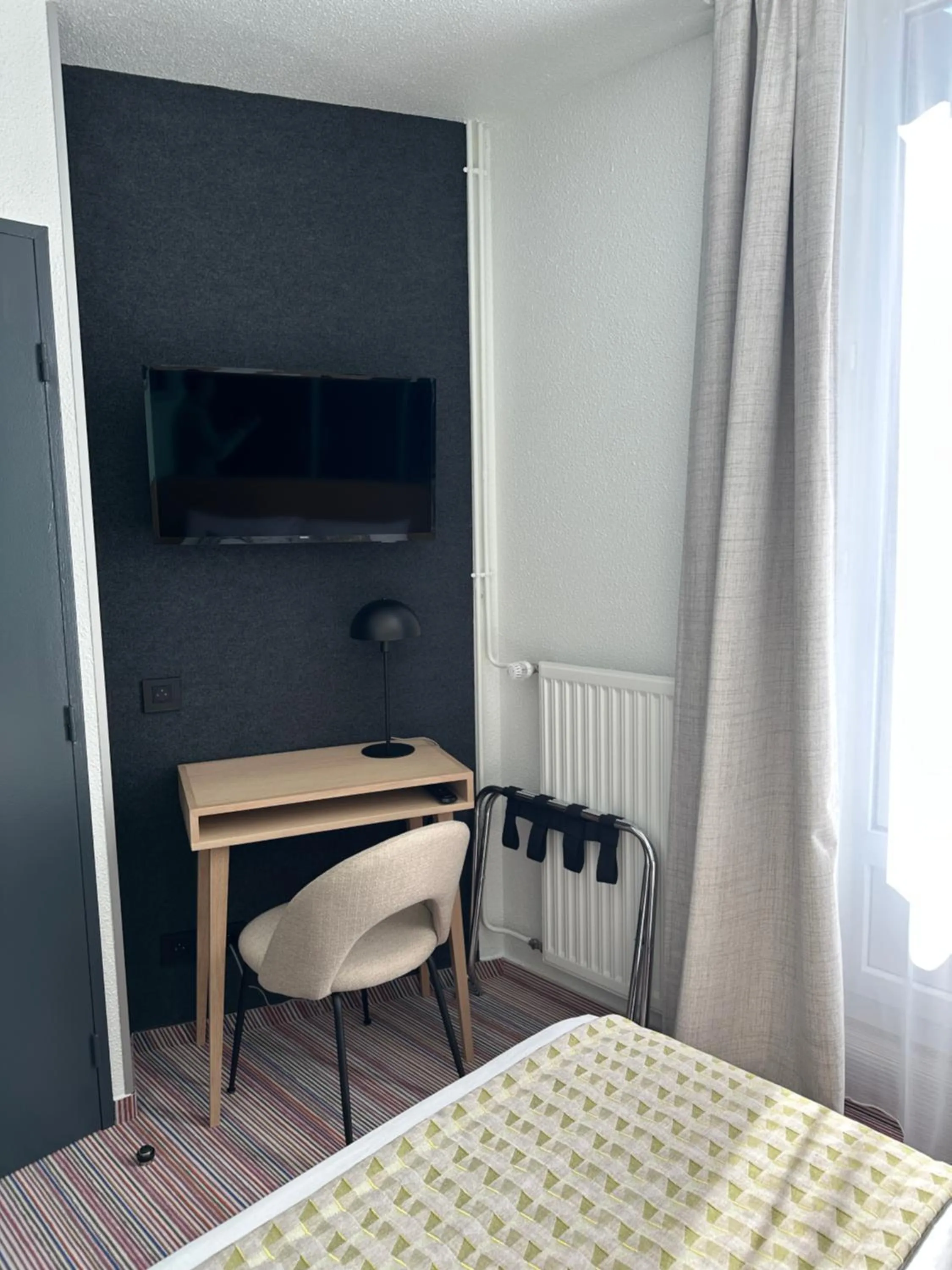 TV and multimedia, Bed in Dyke Hotel