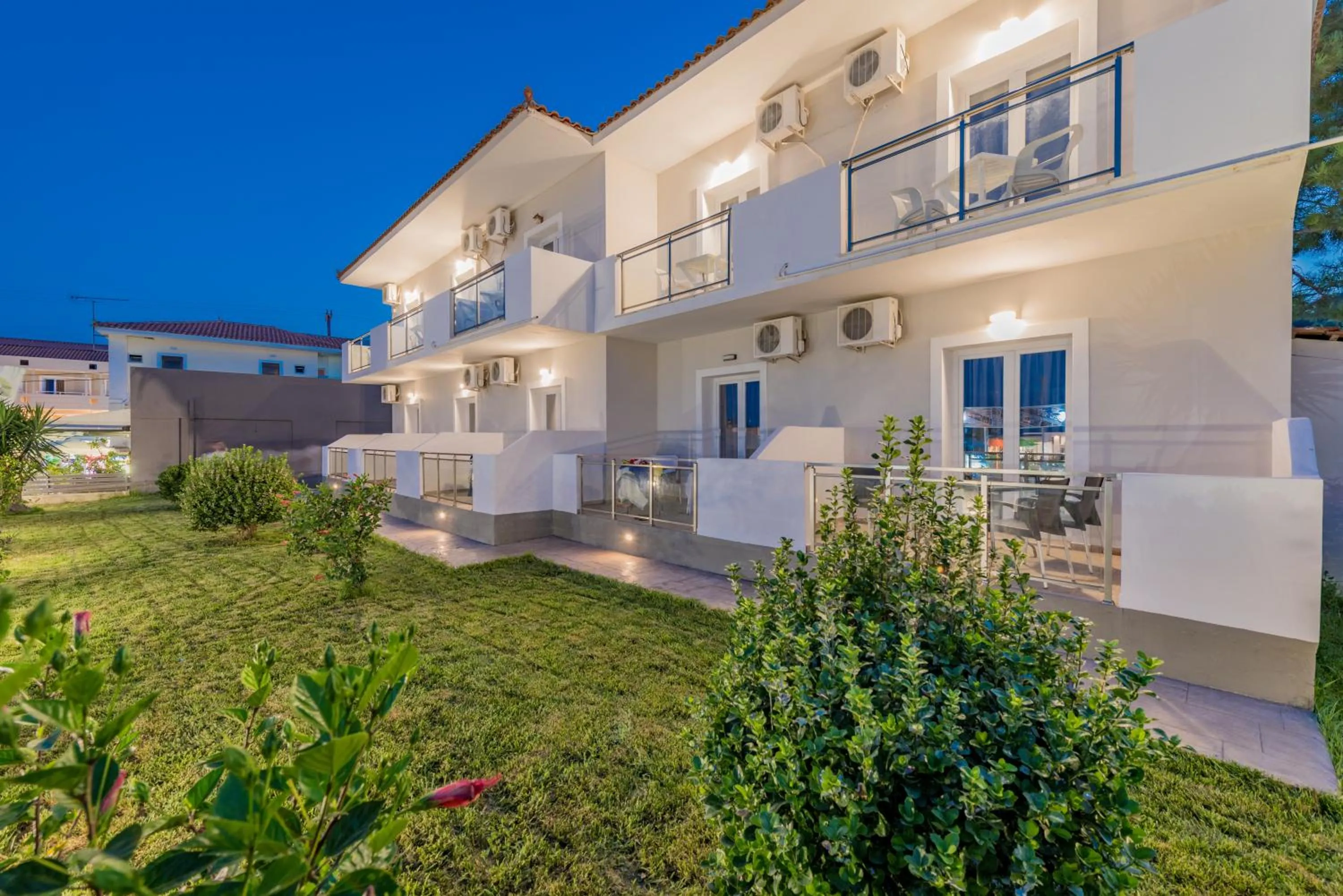 Property building in Stathis Studios II