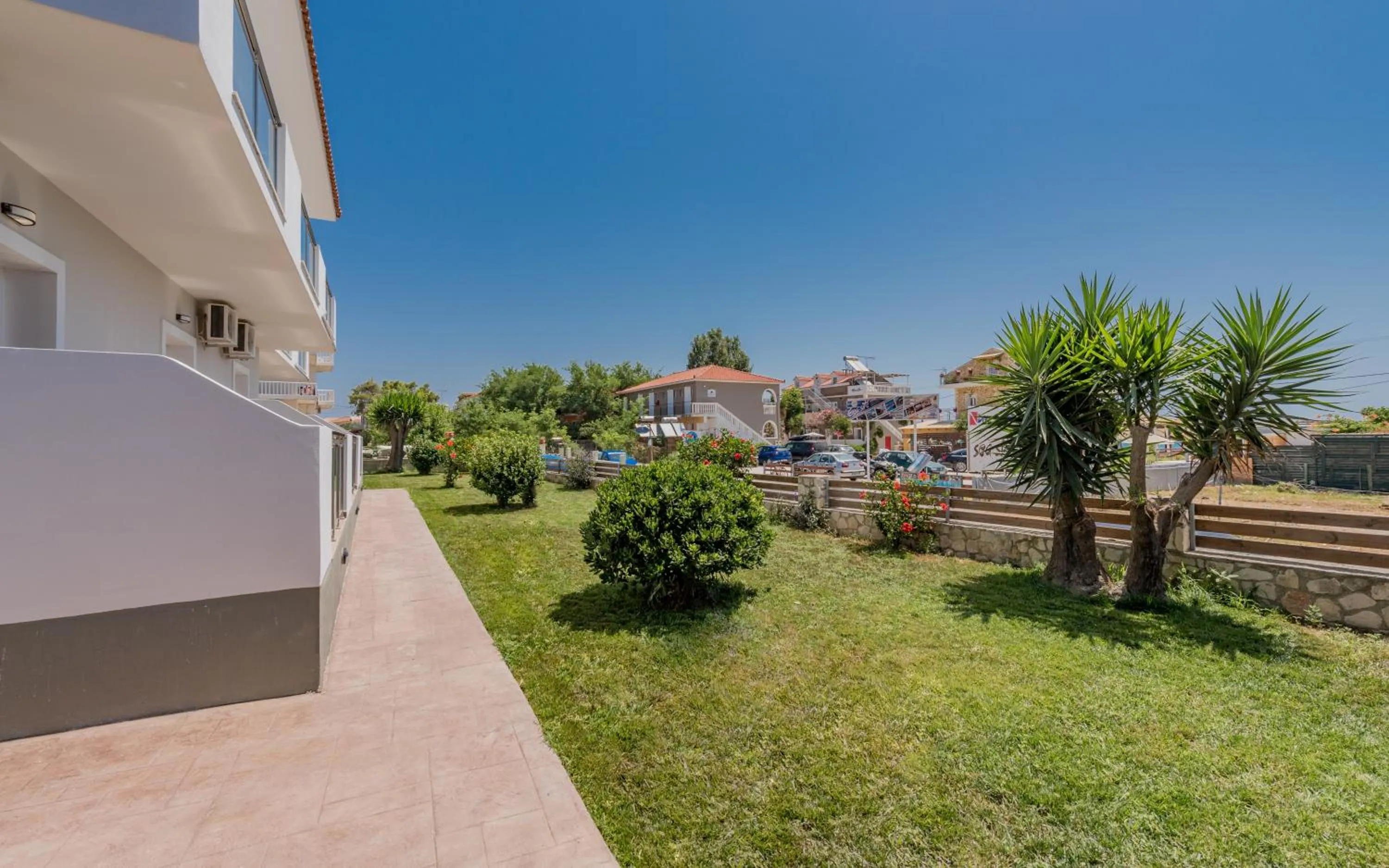 Property building in Stathis Studios II