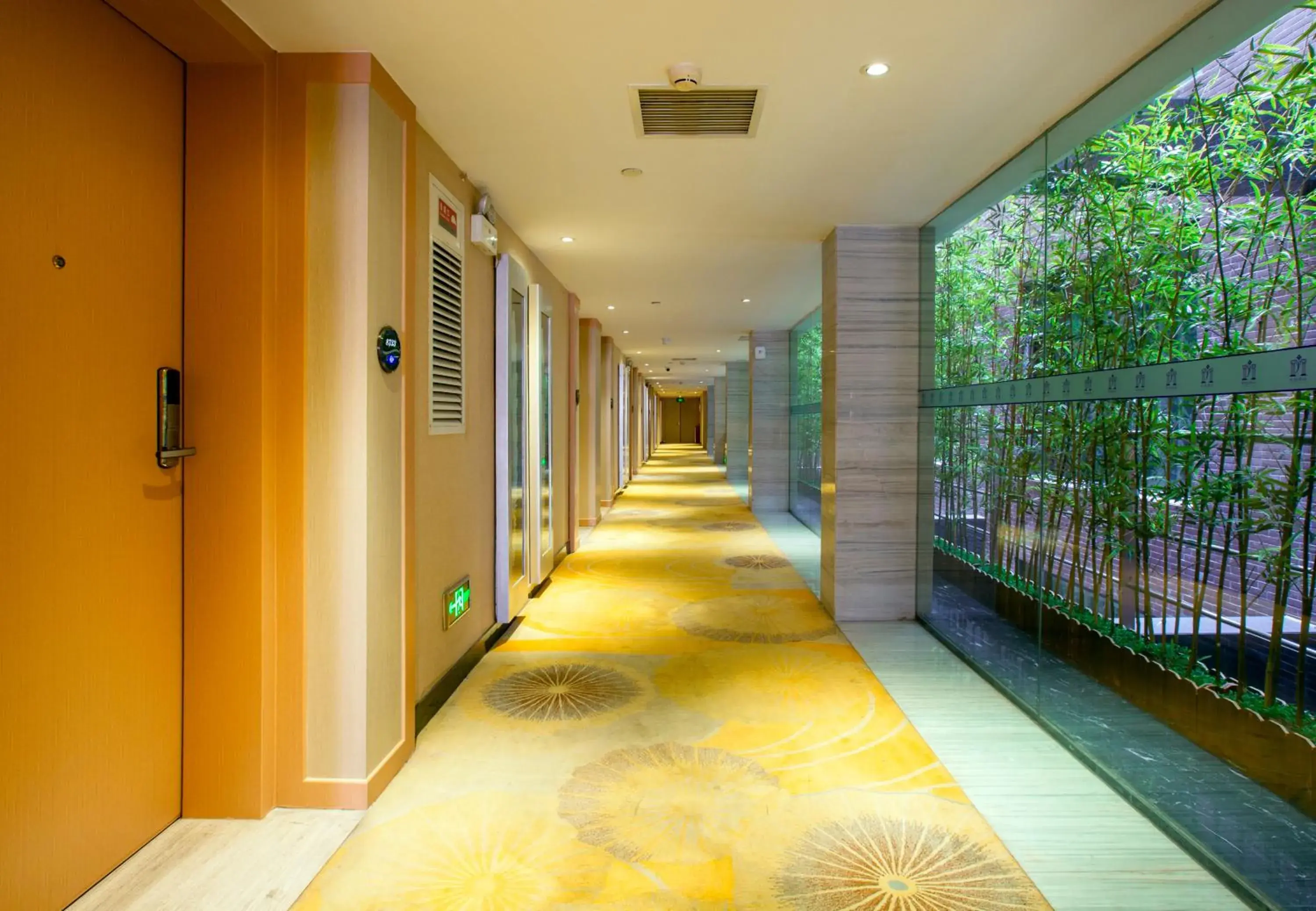 Property building in Guangzhou Ming Yue Hotel