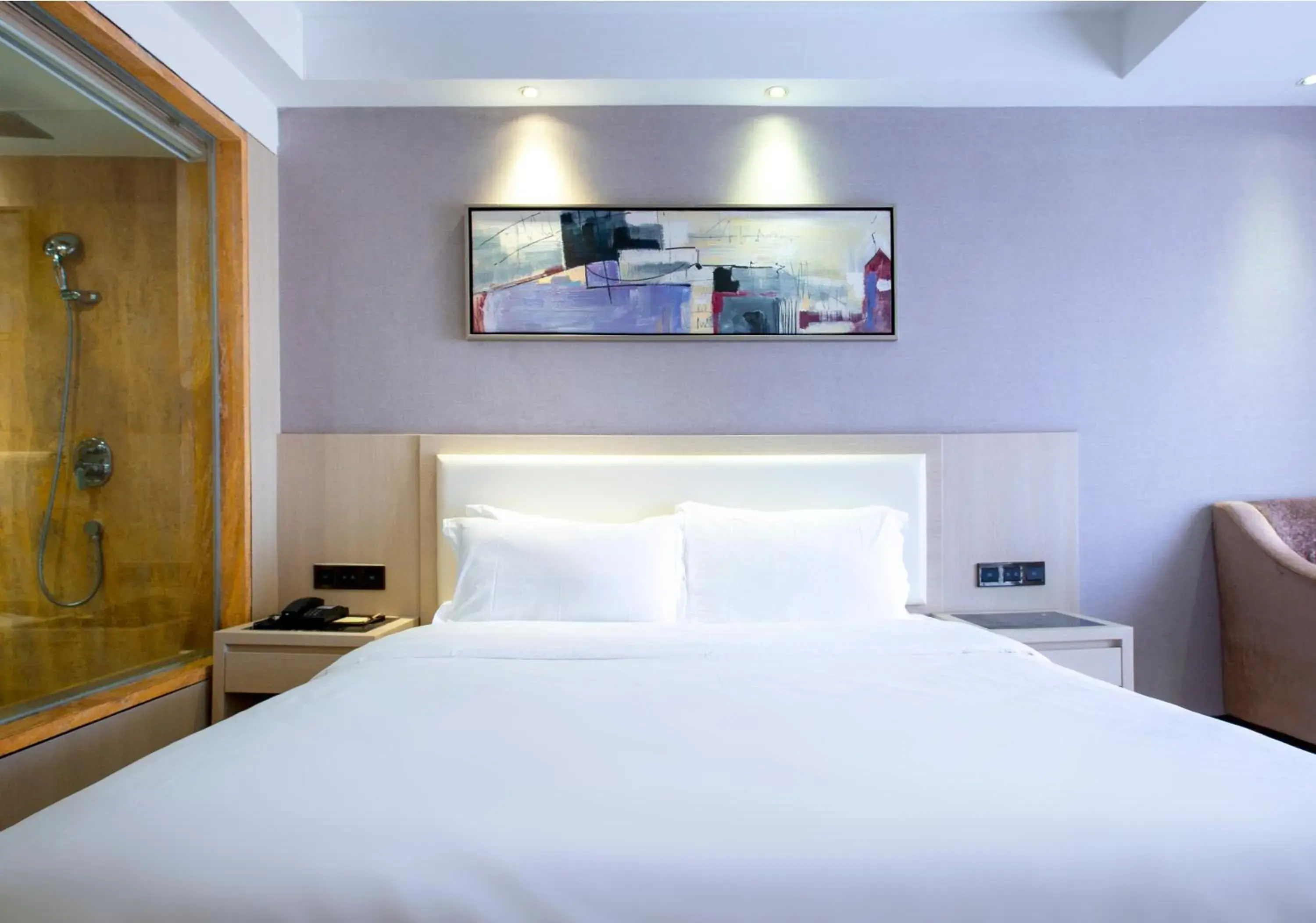 Bed in Guangzhou Ming Yue Hotel