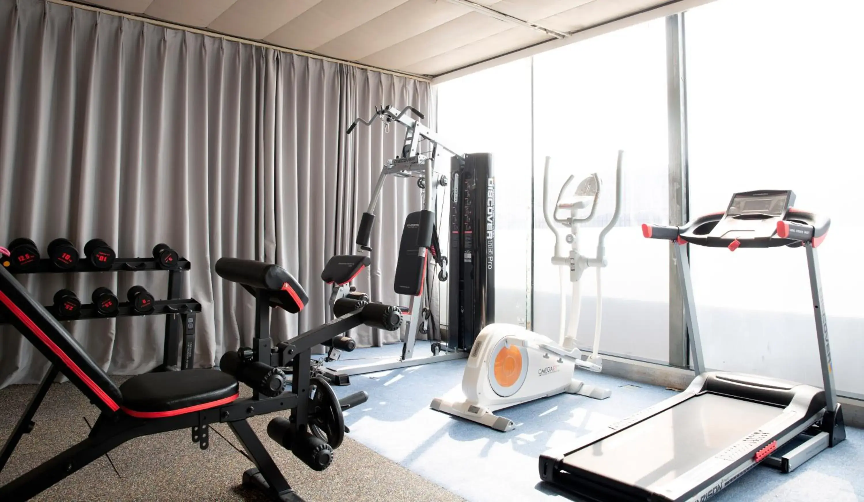 Fitness centre/facilities, Fitness Center/Facilities in Guangzhou Ming Yue Hotel