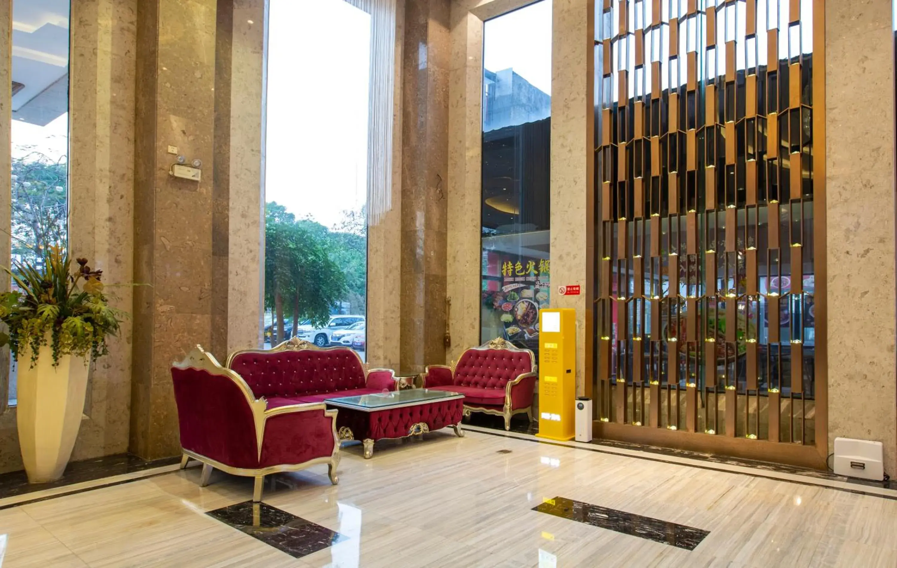 Lobby or reception in Guangzhou Ming Yue Hotel