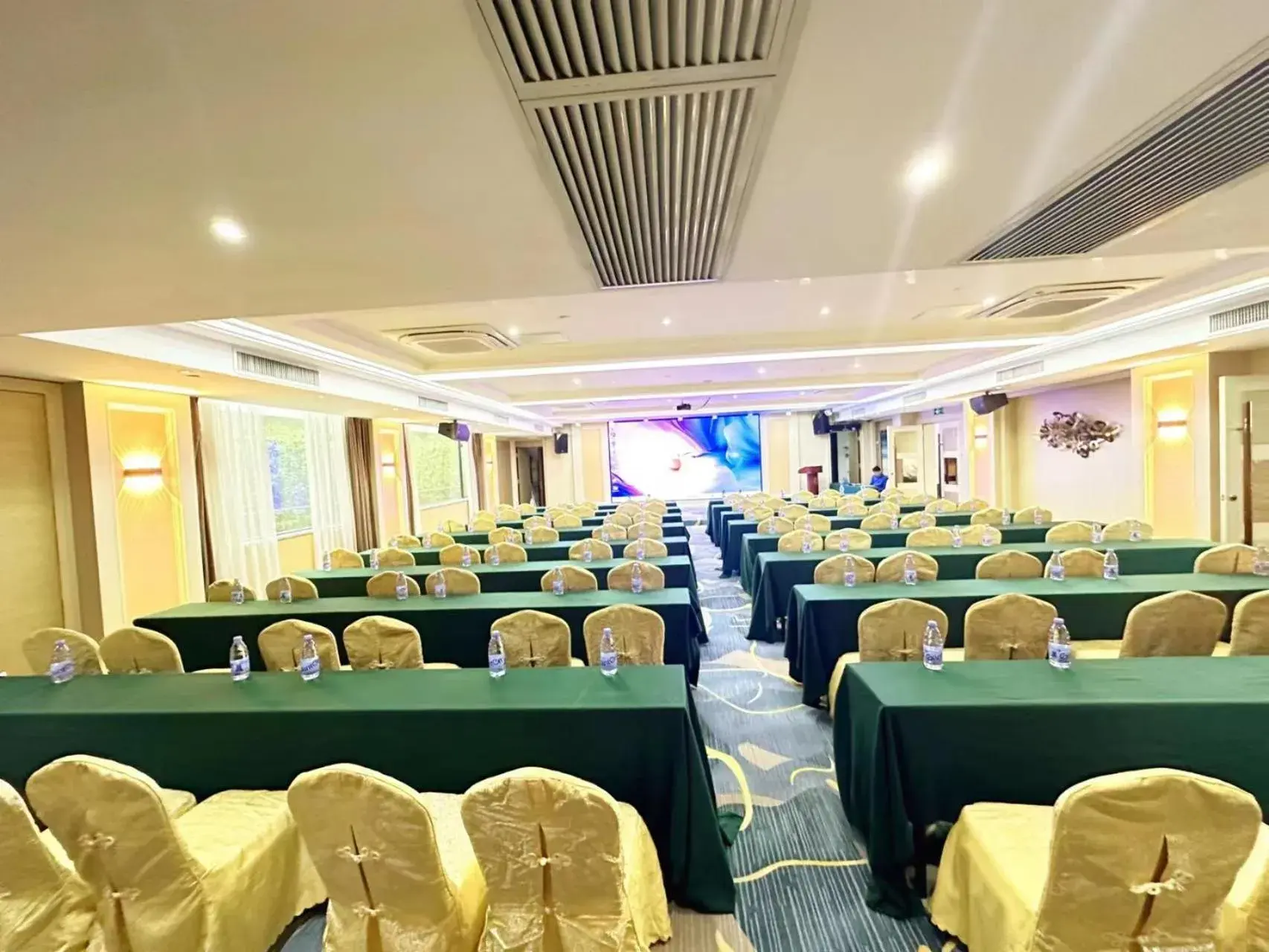 Meeting/conference room in Guangzhou Ming Yue Hotel