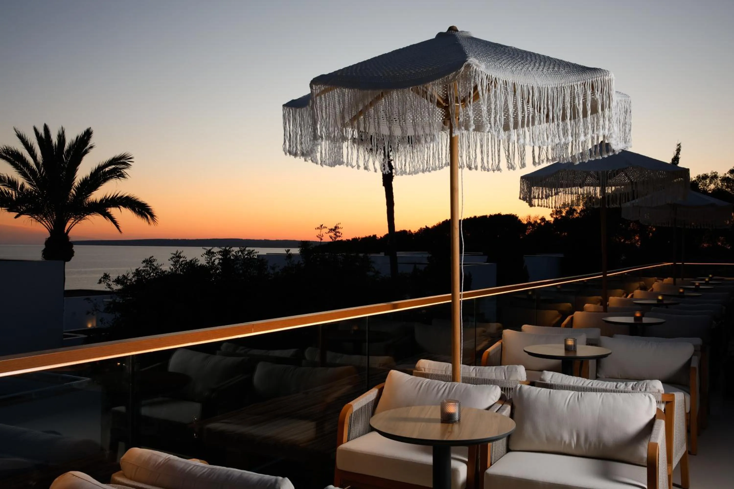 Lounge or bar in Hotel Riu Palace La Mola