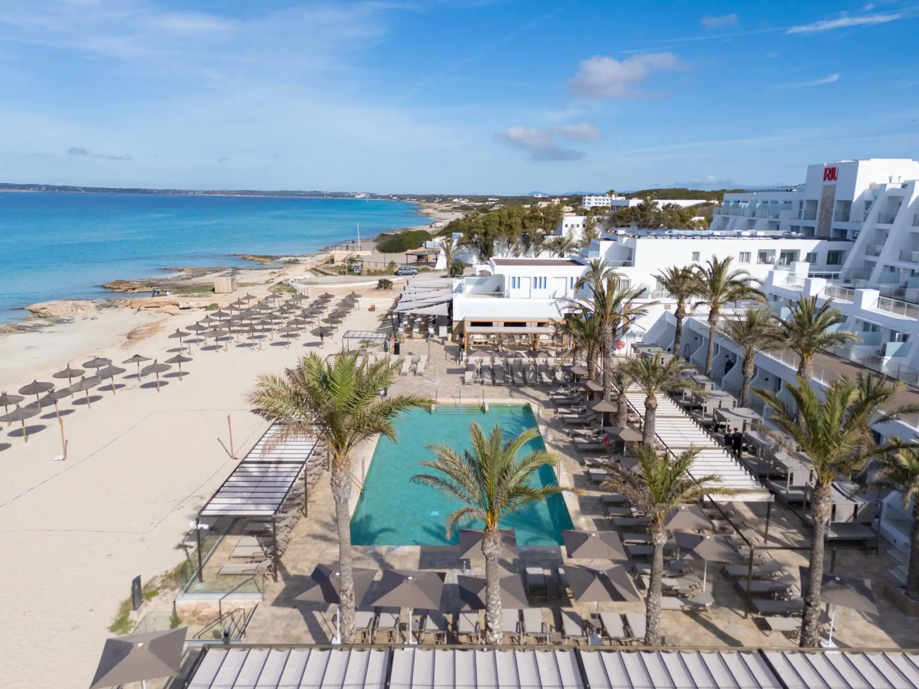 Property building in Hotel Riu Palace La Mola Property building in Hotel Riu Palace La Mola