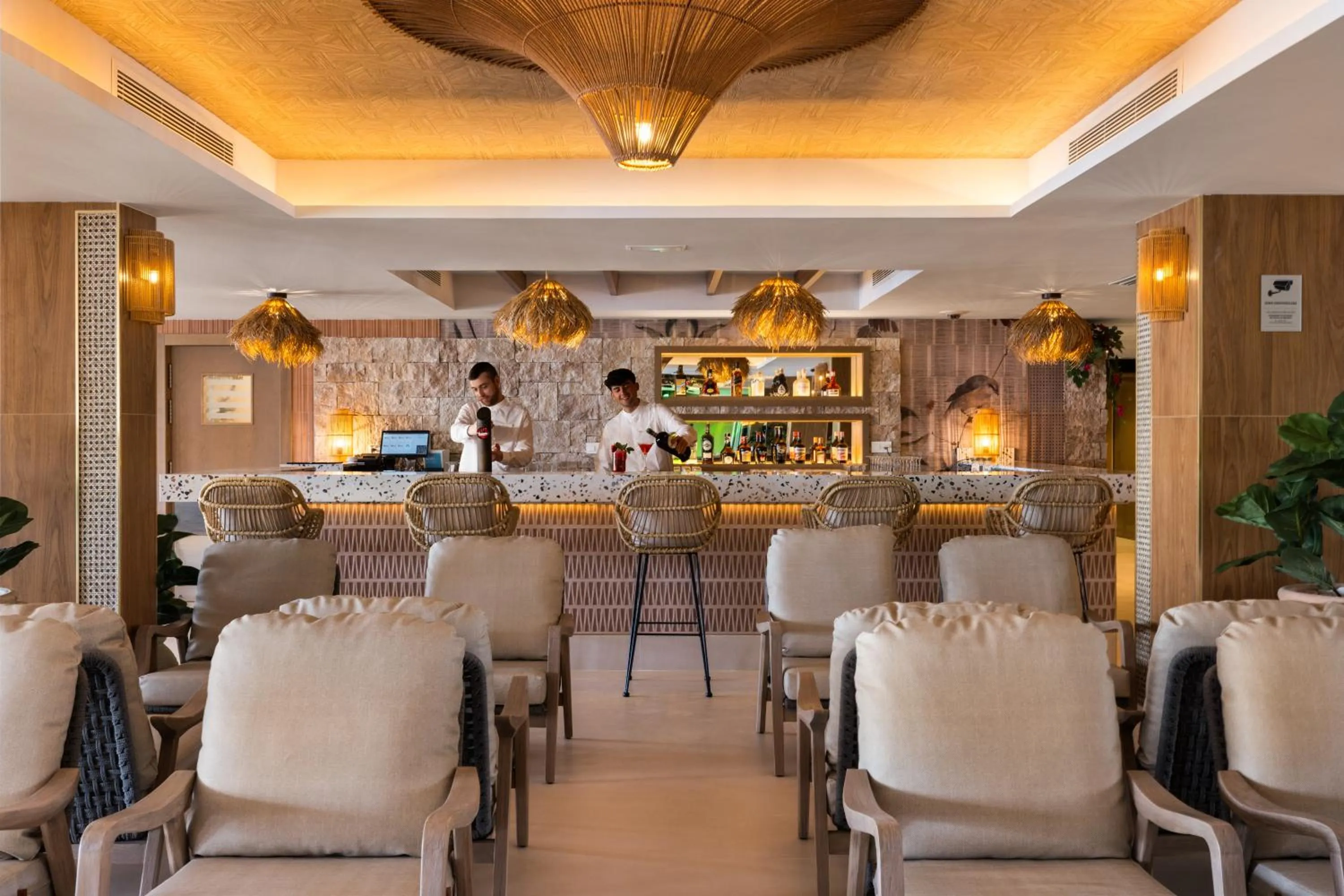 Lounge or bar in Hotel Riu Palace La Mola