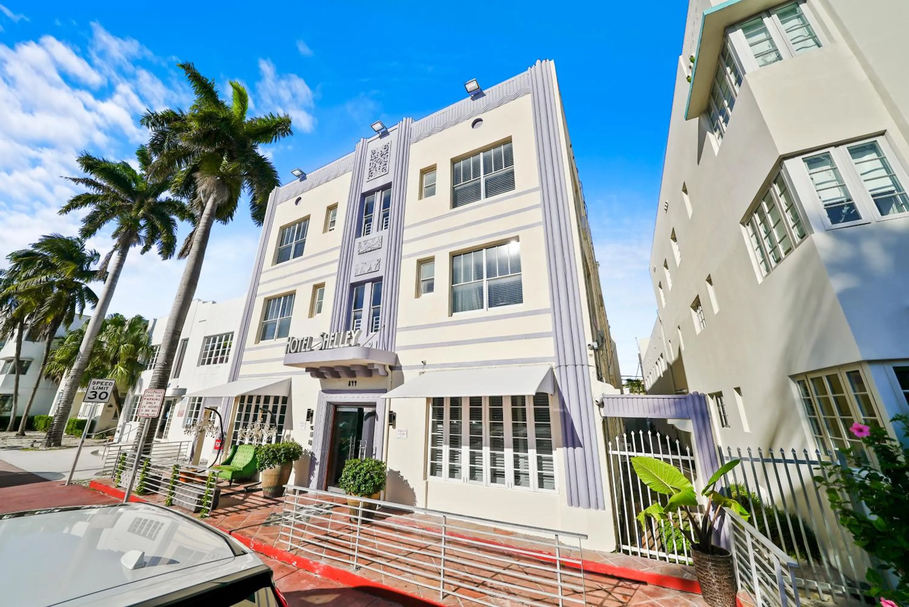 Property building in Shelley Hotel