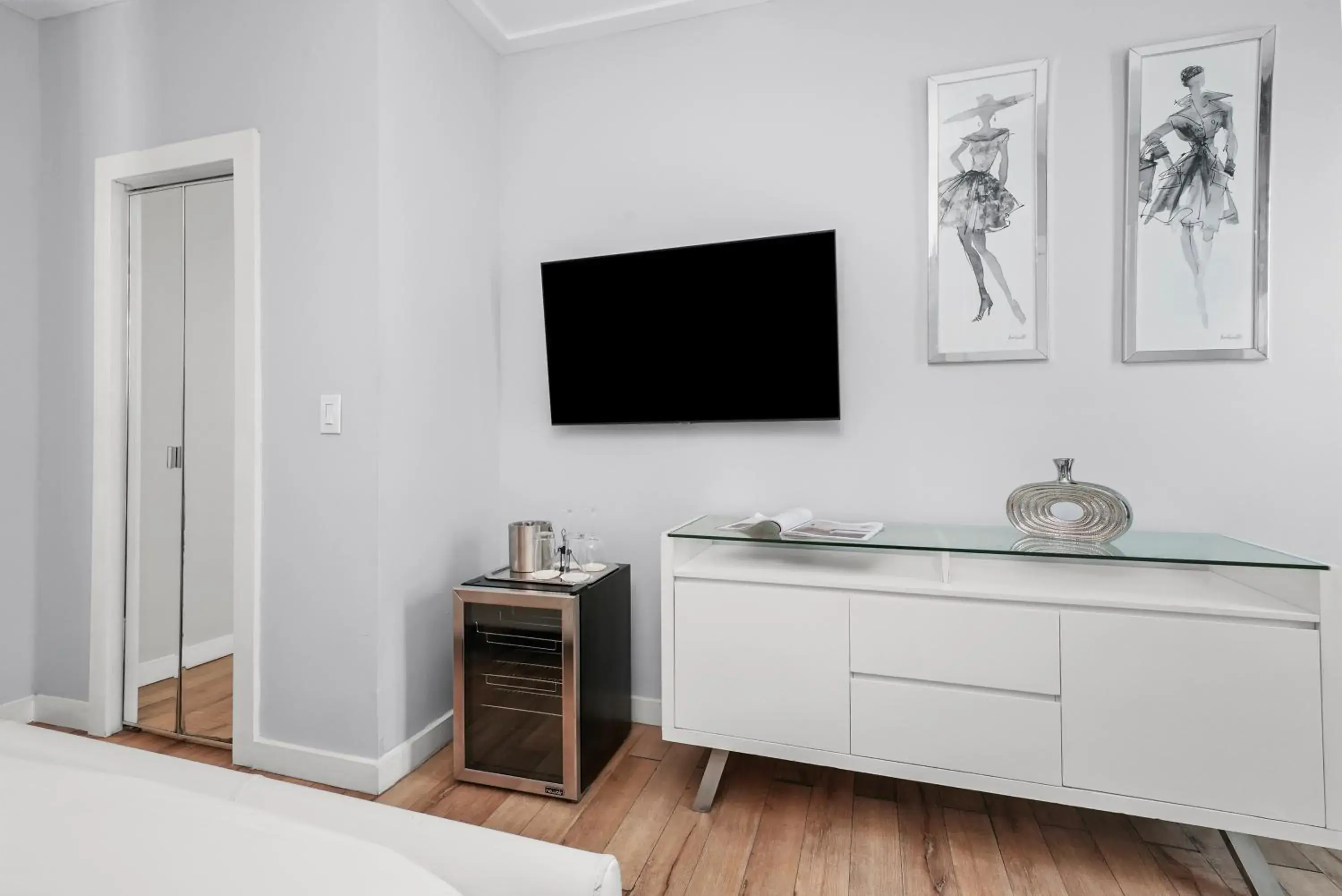 Bedroom in Shelley Hotel Bedroom in Shelley Hotel