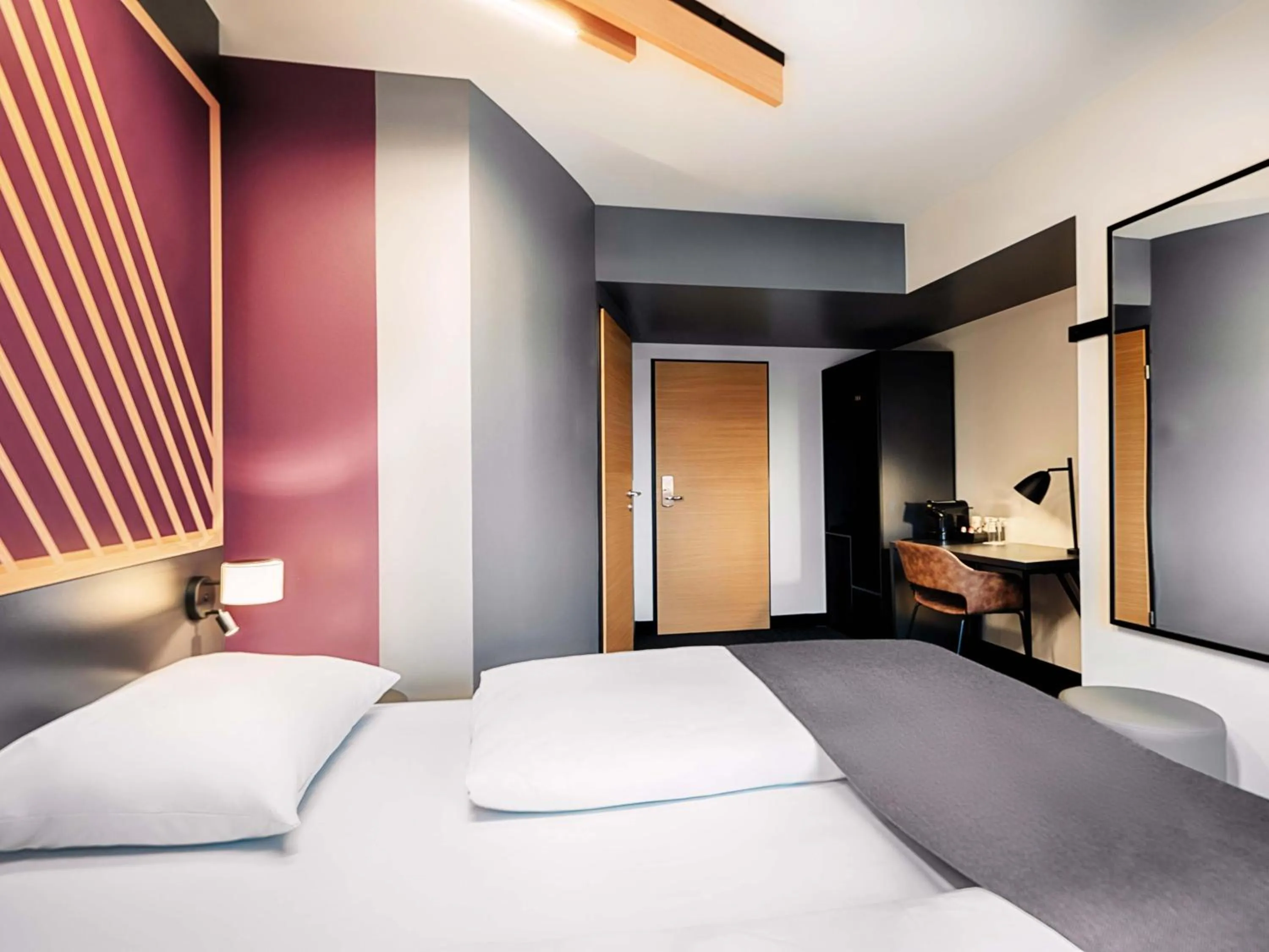 Photo of the whole room, Bed in B&B HOTEL Wiesbaden-Hbf