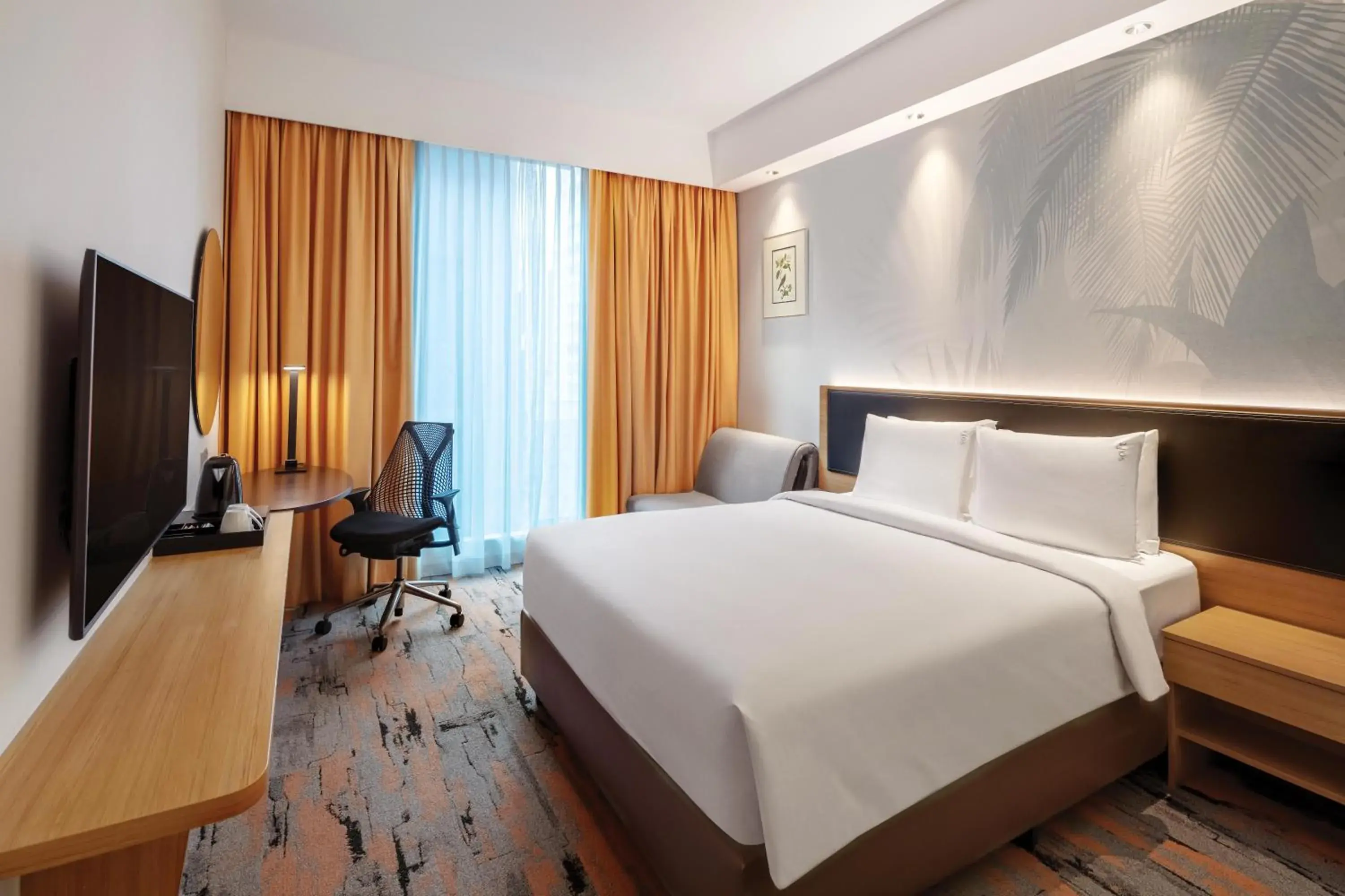 Standard Queen Room with Single Sofa Bed - single occupancy - Free Breakfast in Holiday Inn Express Singapore Orchard Road by IHG Standard Queen Room with Single Sofa Bed - single occupancy - Free Breakfast in Holiday Inn Express Singapore Orchard Road by IHG