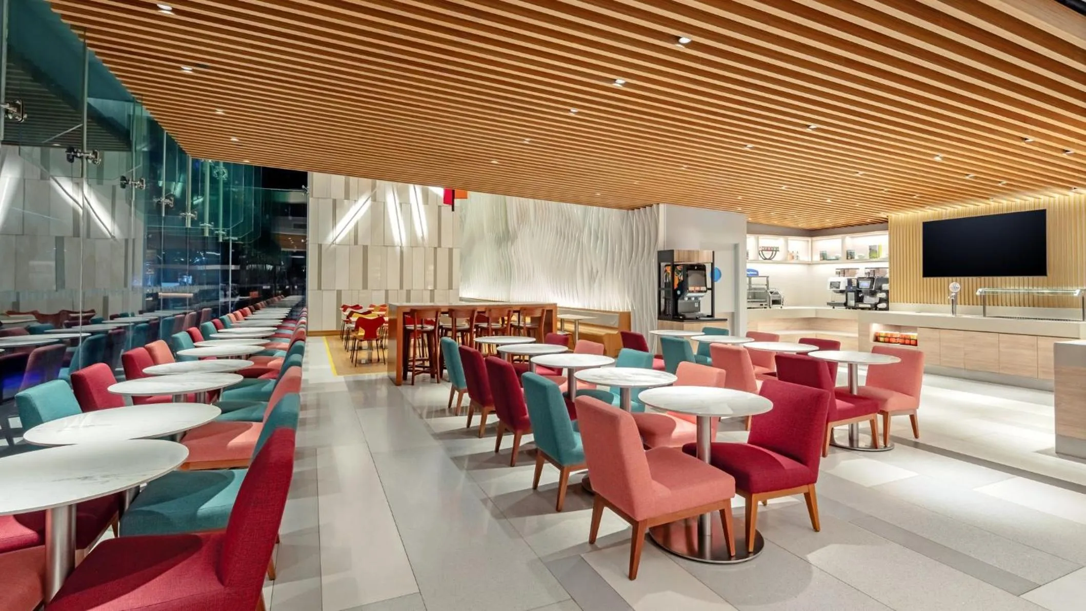 Restaurant/places to eat in Holiday Inn Express Singapore Orchard Road by IHG