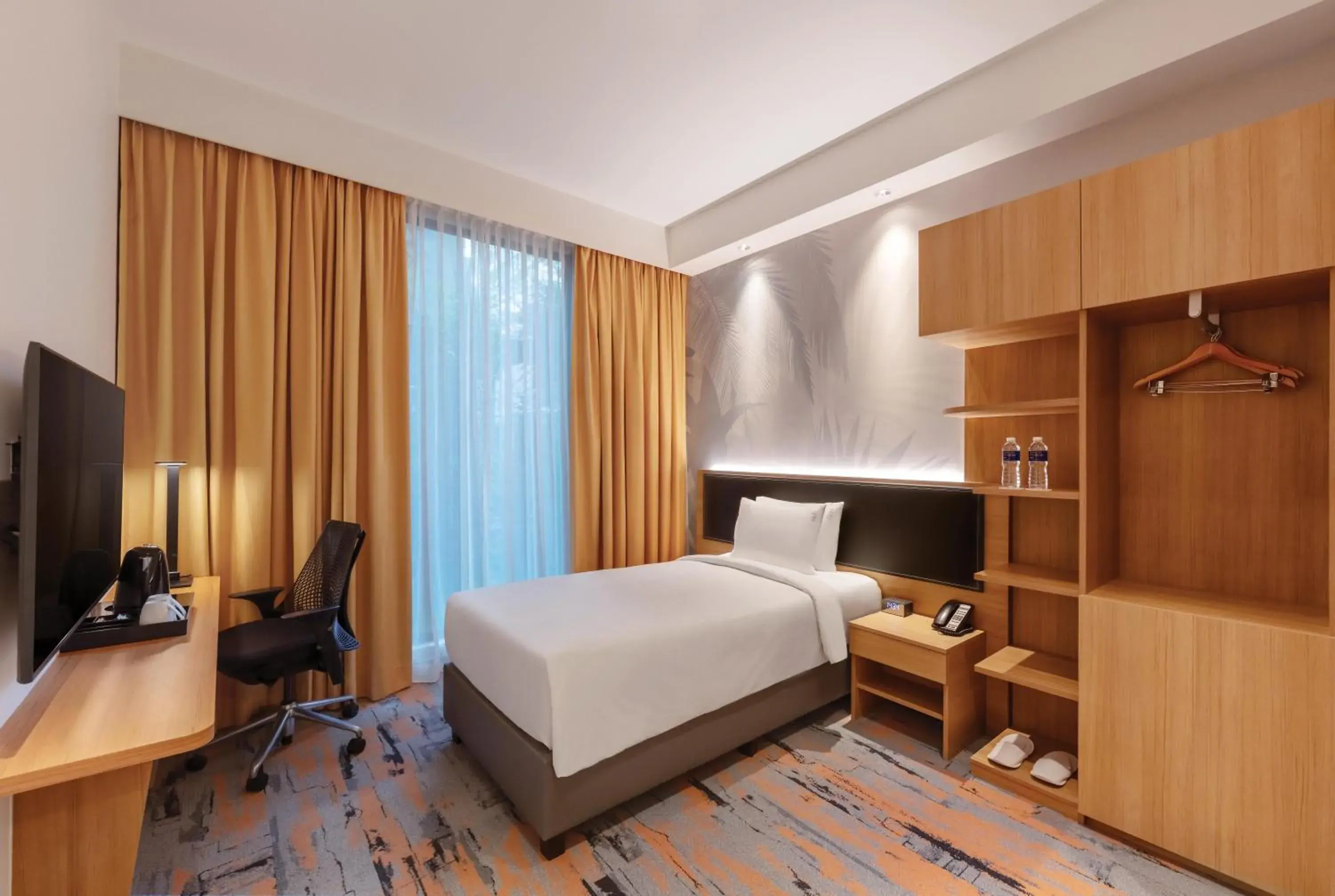 Standard Single Room with Free Breakfast - single occupancy - Accessible in Holiday Inn Express Singapore Orchard Road by IHG Standard Single Room with Free Breakfast - single occupancy - Accessible in Holiday Inn Express Singapore Orchard Road by IHG