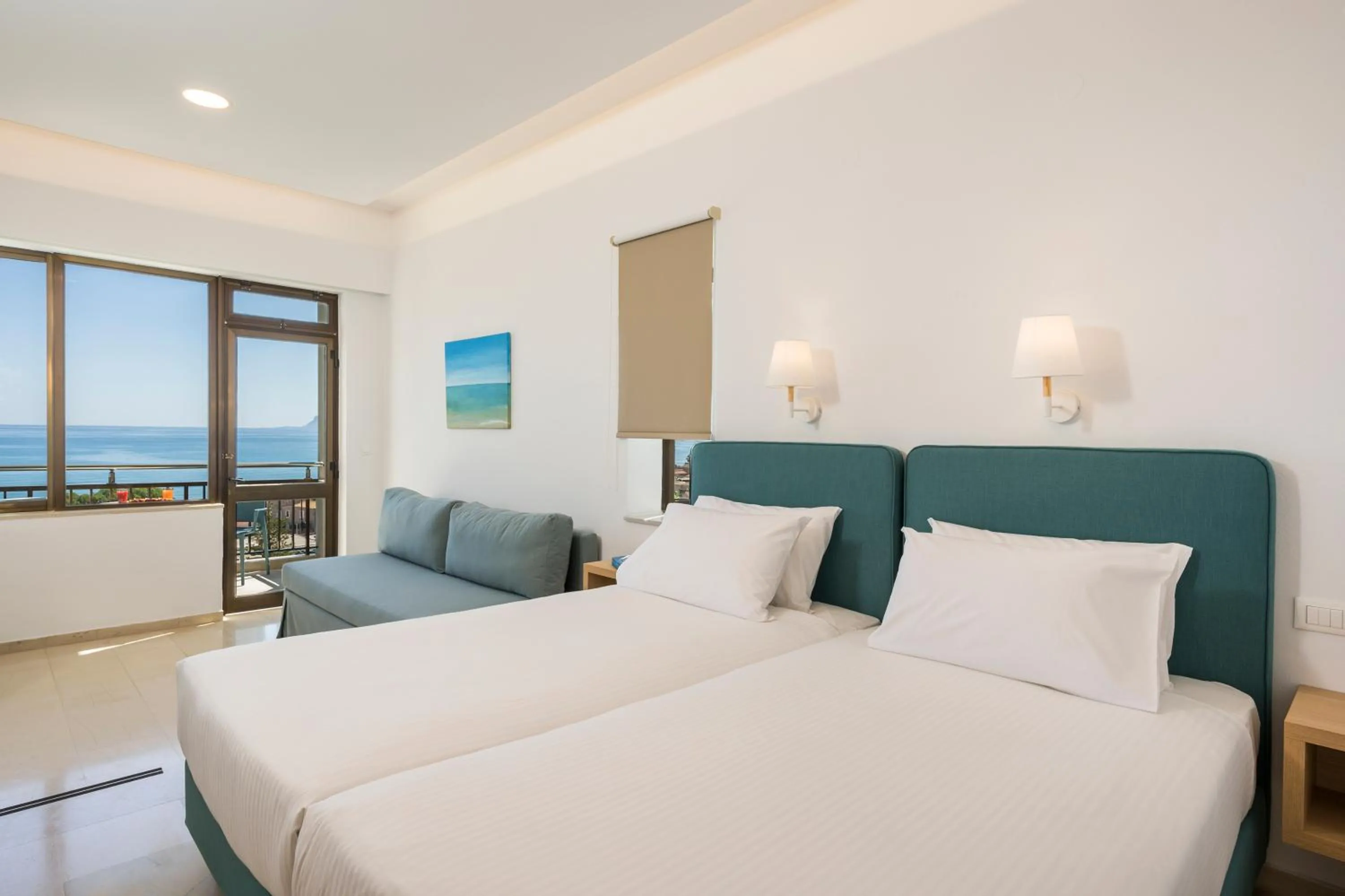 Bedroom, Bed in Hermes Sea View