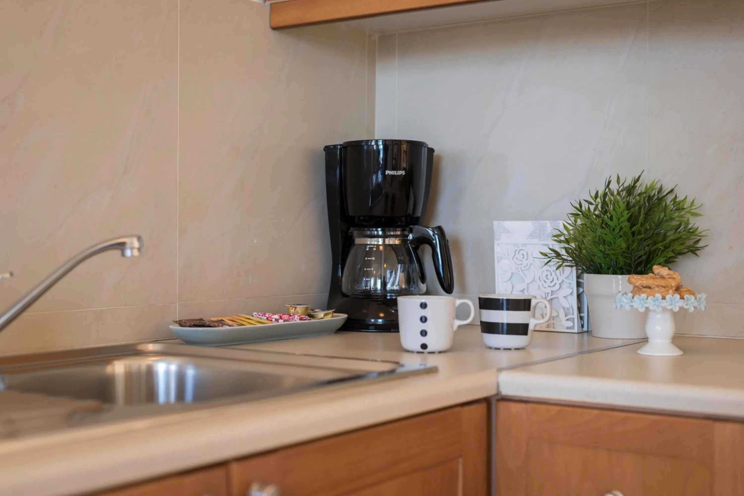 Coffee/tea facilities in Hermes Sea View