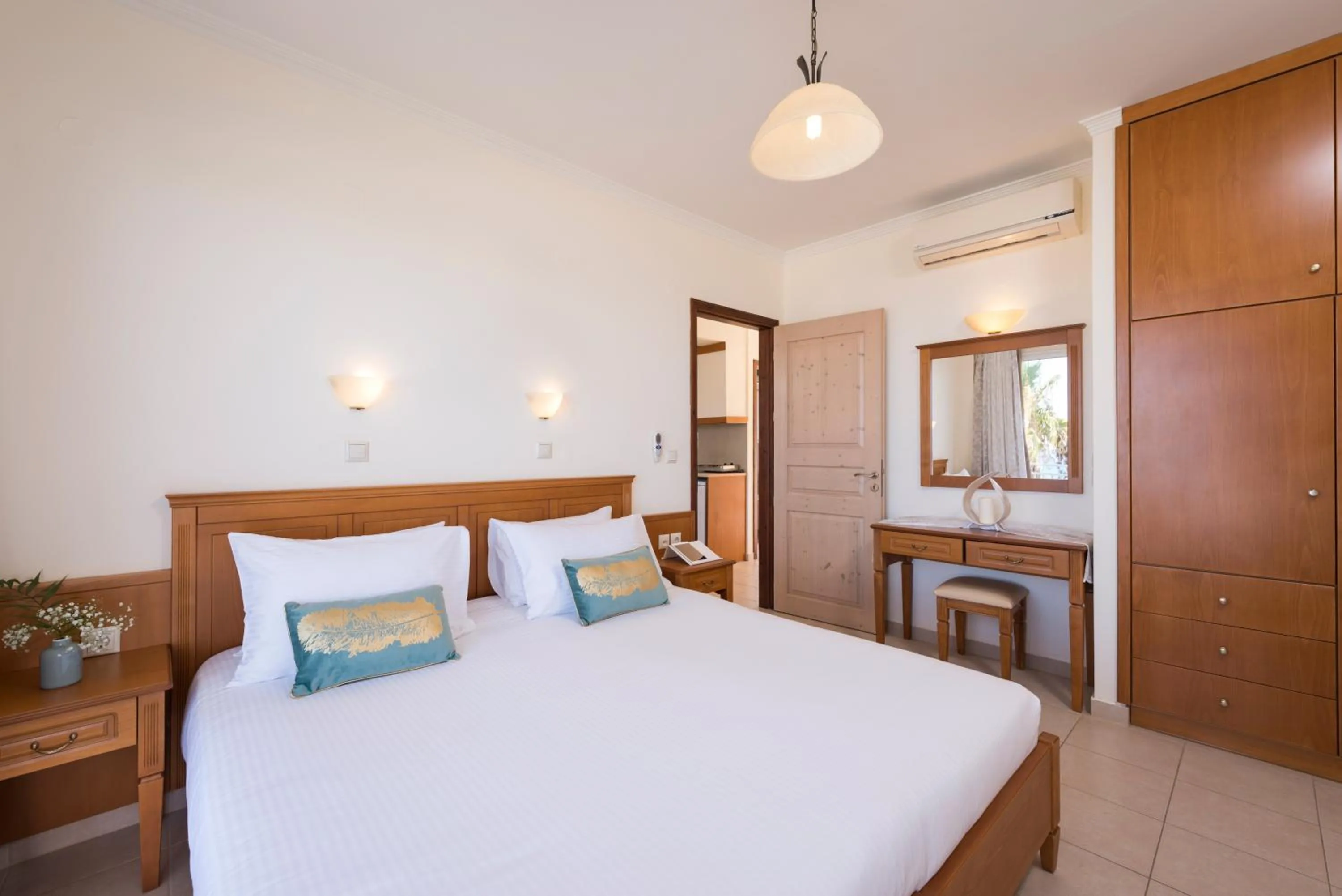 Bed in Hermes Sea View
