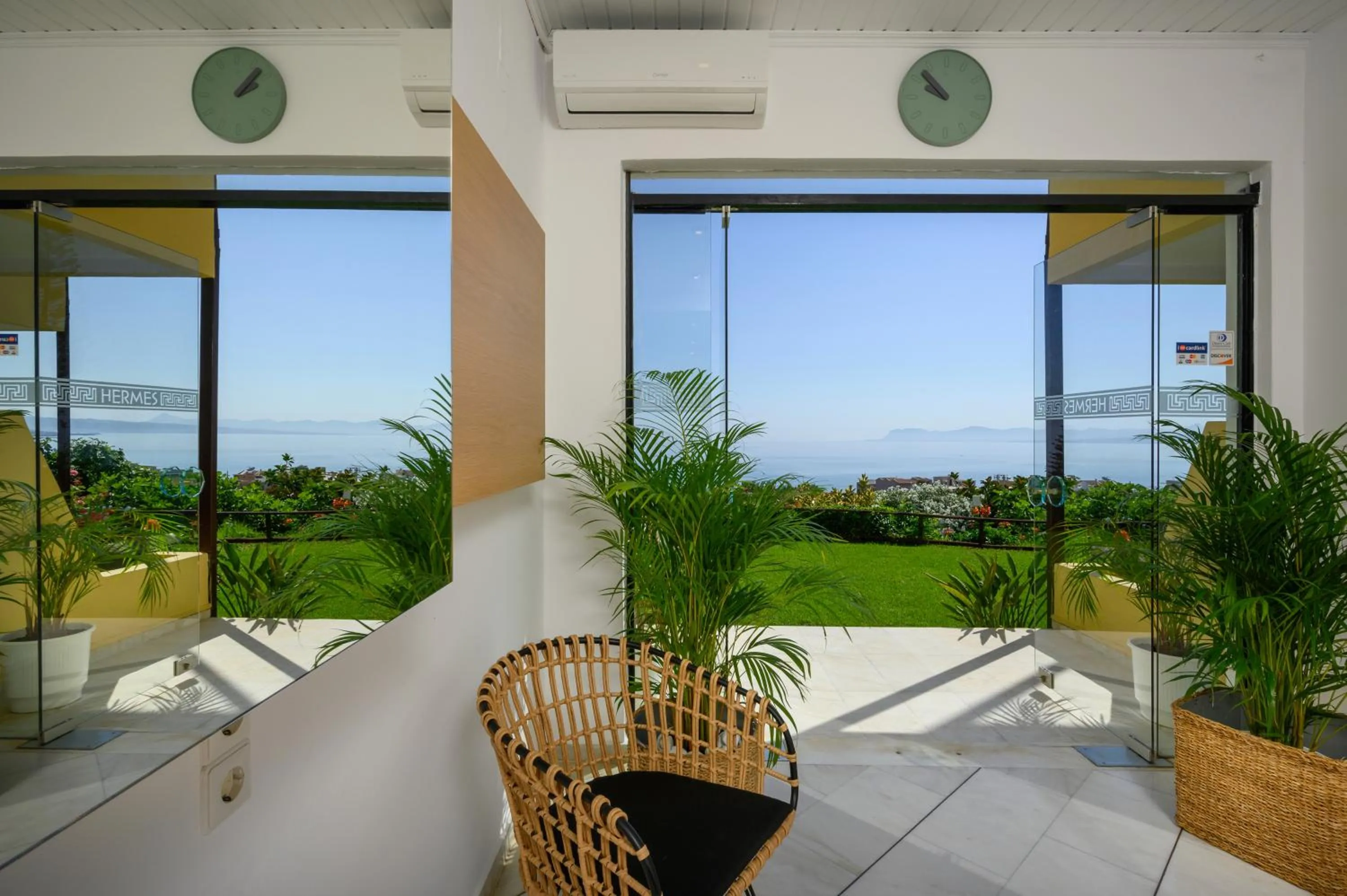 Lobby or reception in Hermes Sea View