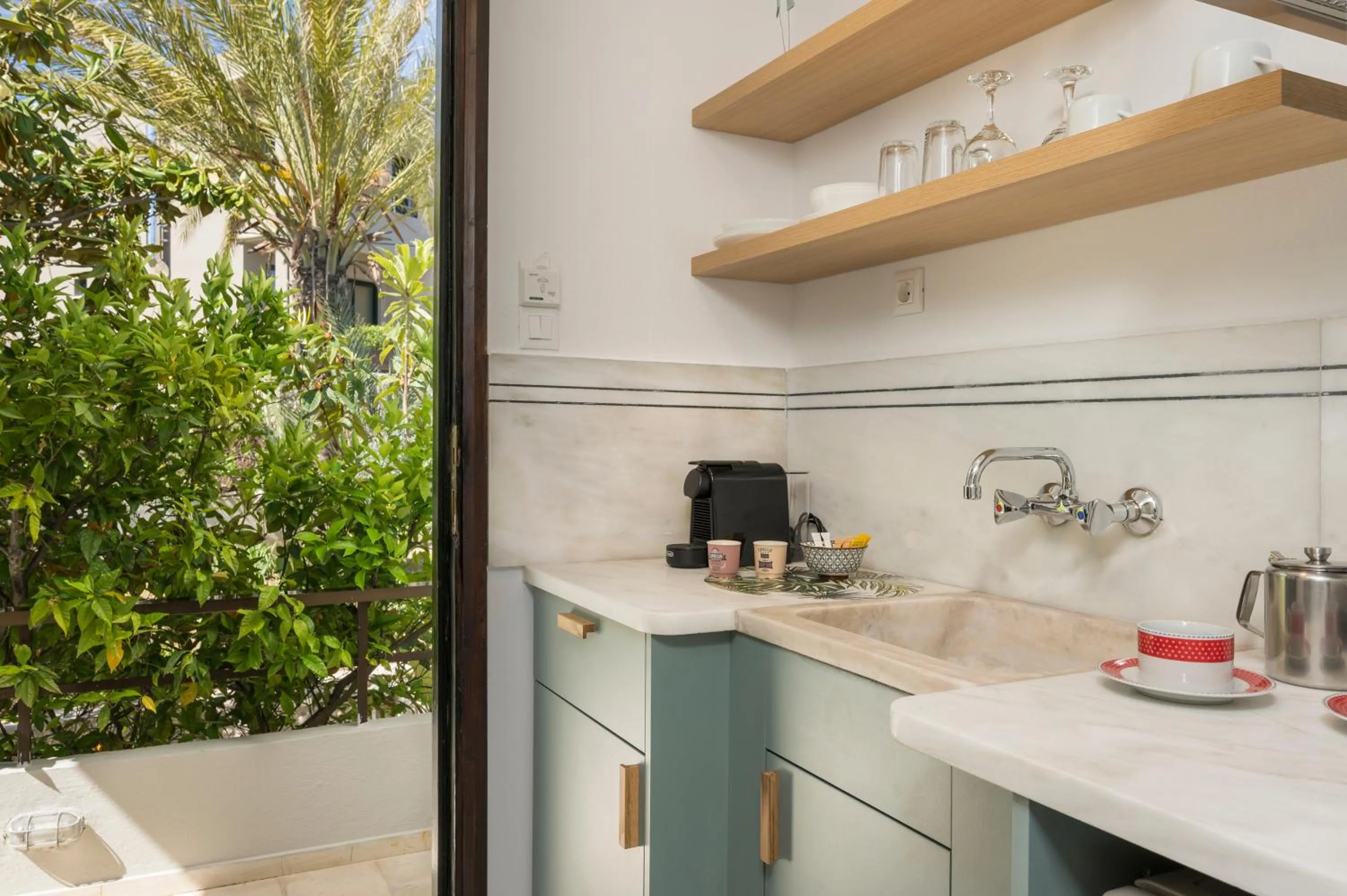 Kitchen or kitchenette in Hermes Sea View