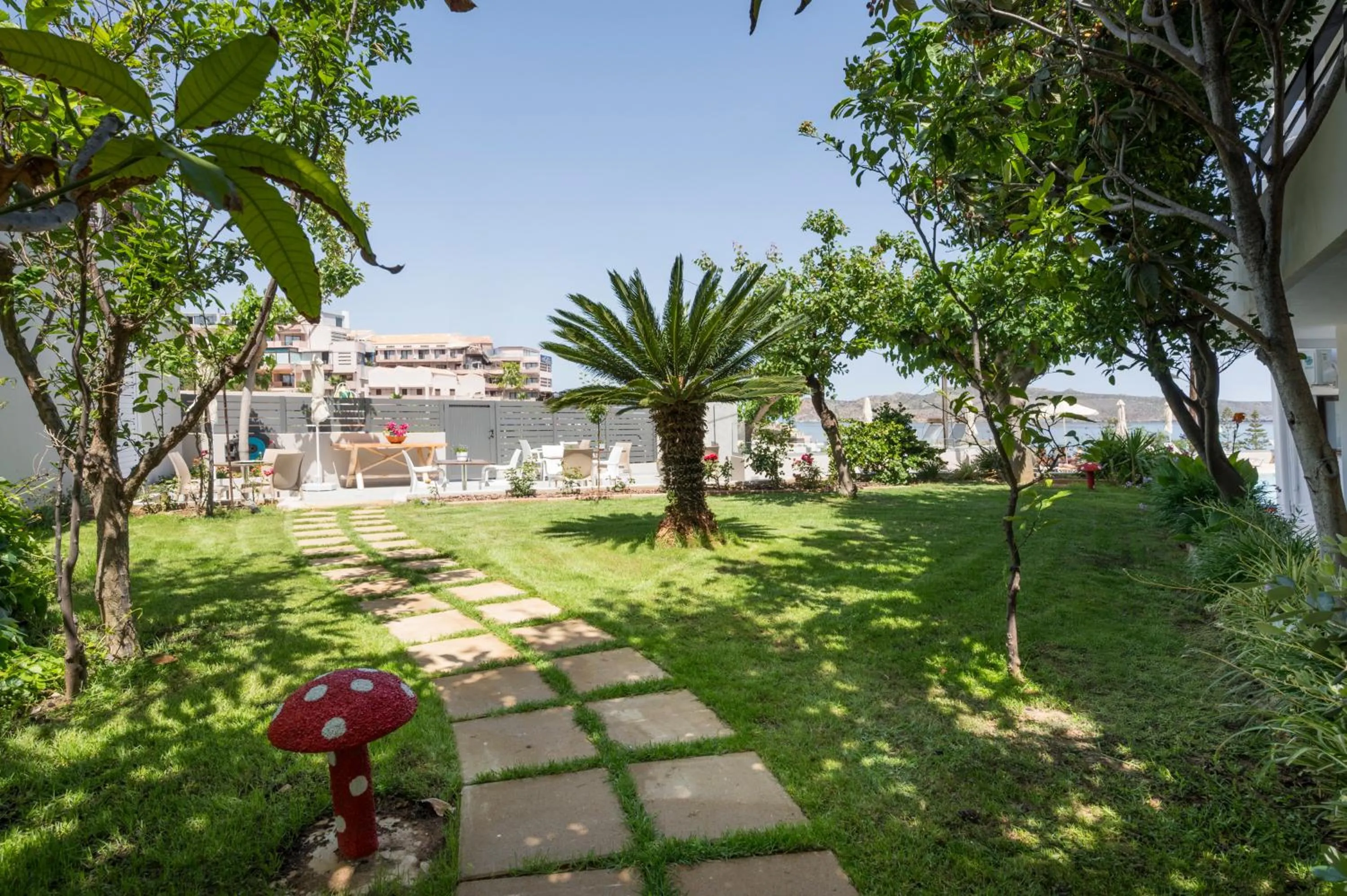 Garden in Hermes Sea View
