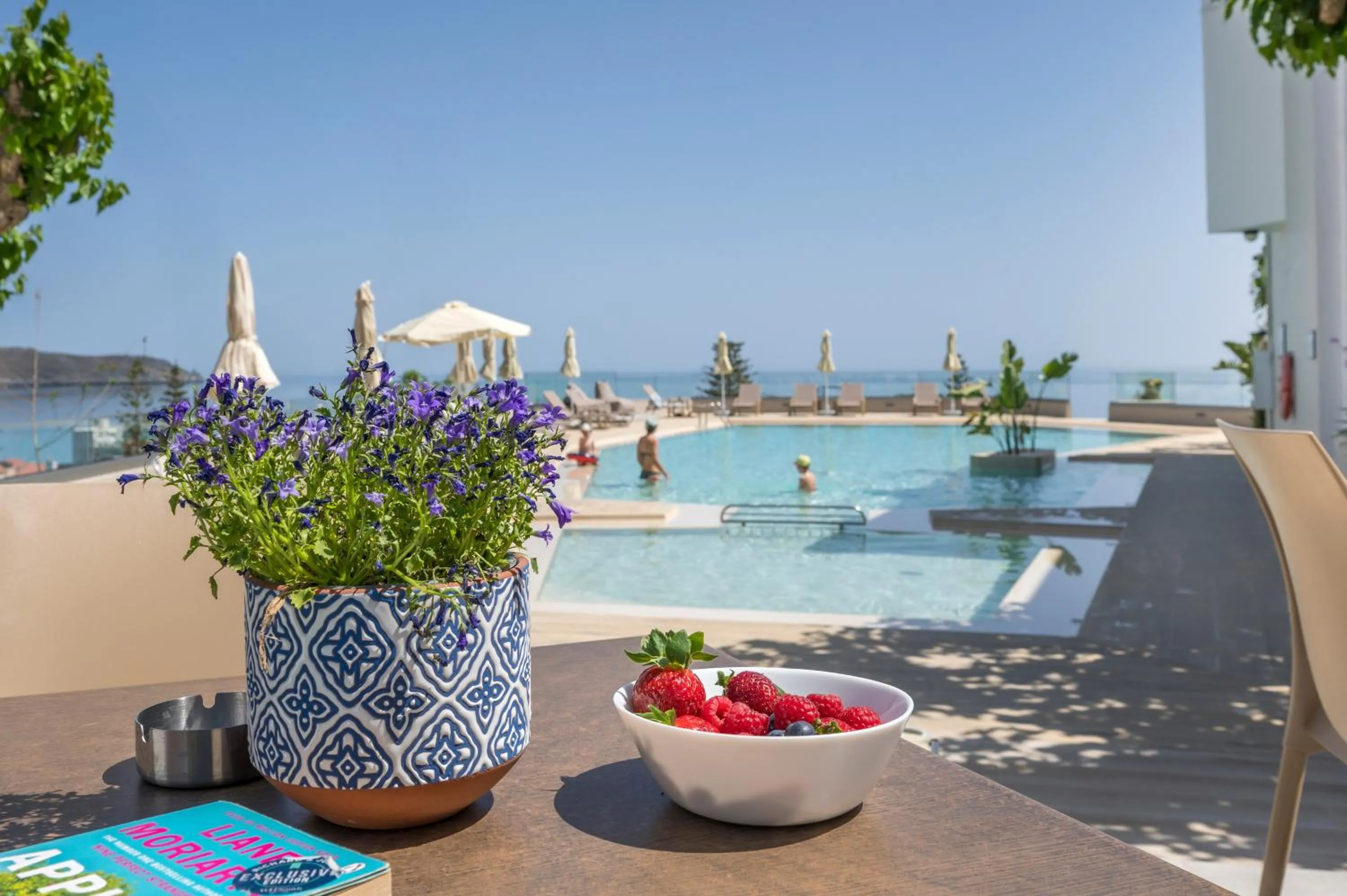 Seating area in Hermes Sea View