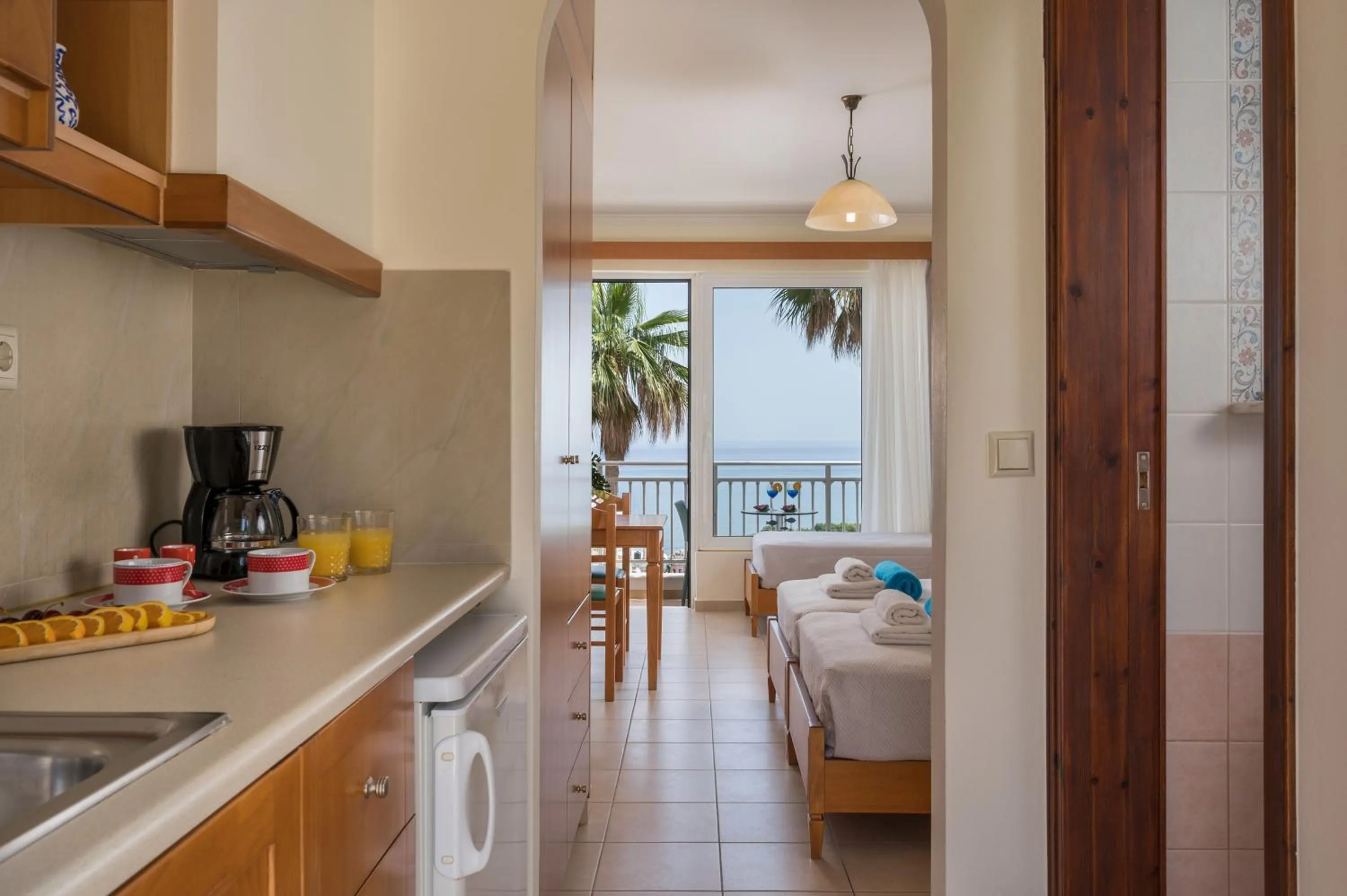 Kitchen or kitchenette in Hermes Sea View