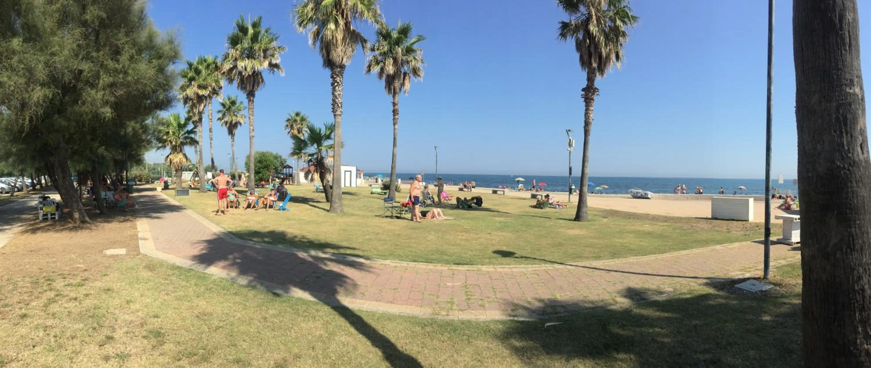 Beach in La Casa di Emanuella - Rooms & International Suites