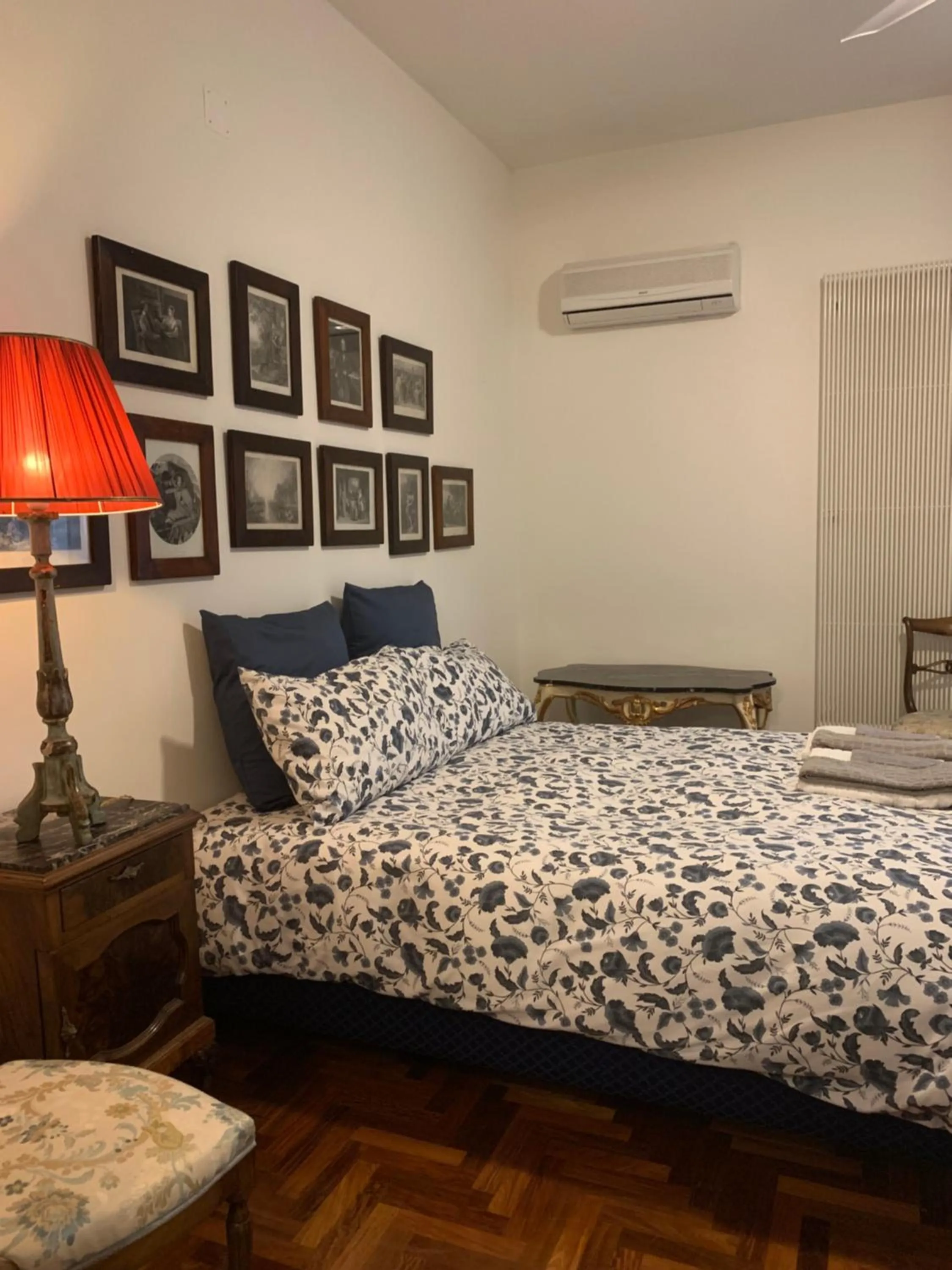 Bed in La Casa di Emanuella - Rooms & International Suites