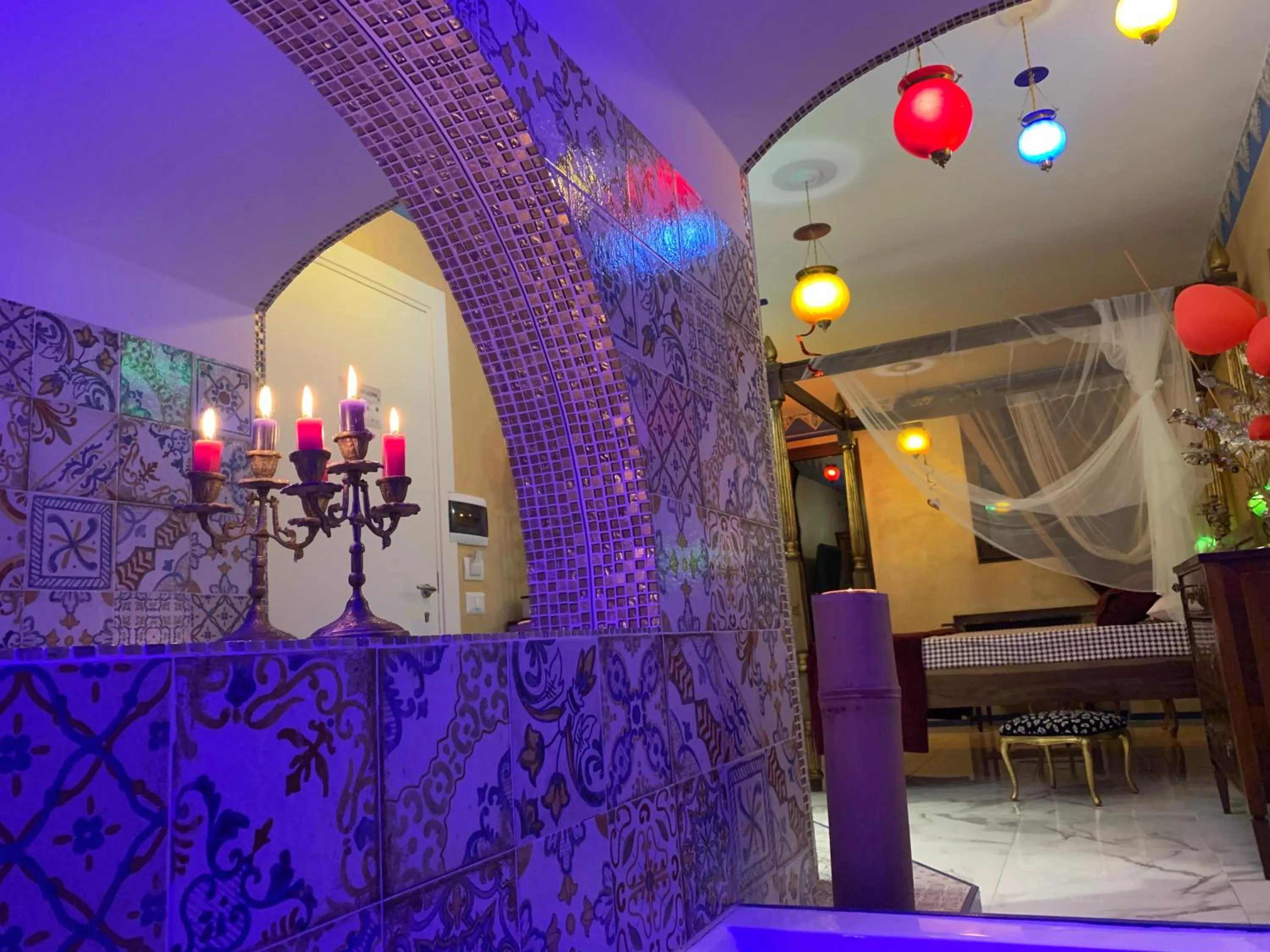 Hot Tub in La Casa di Emanuella - Rooms & International Suites